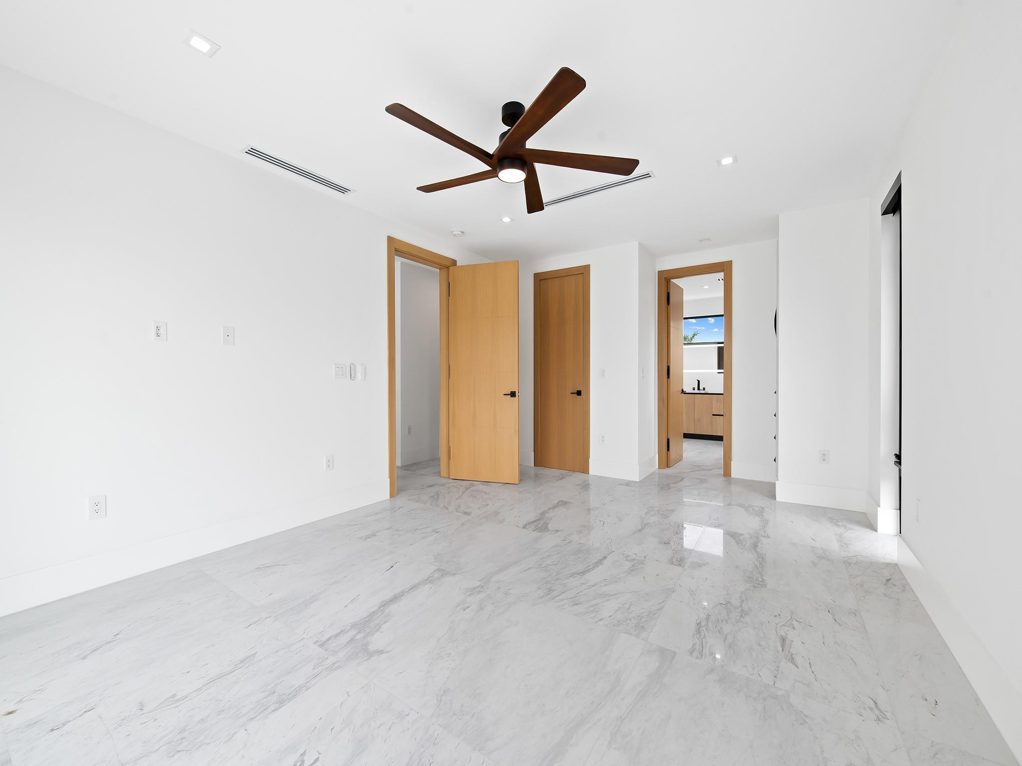 111 Fiesta, Fort Lauderdale FL 33301