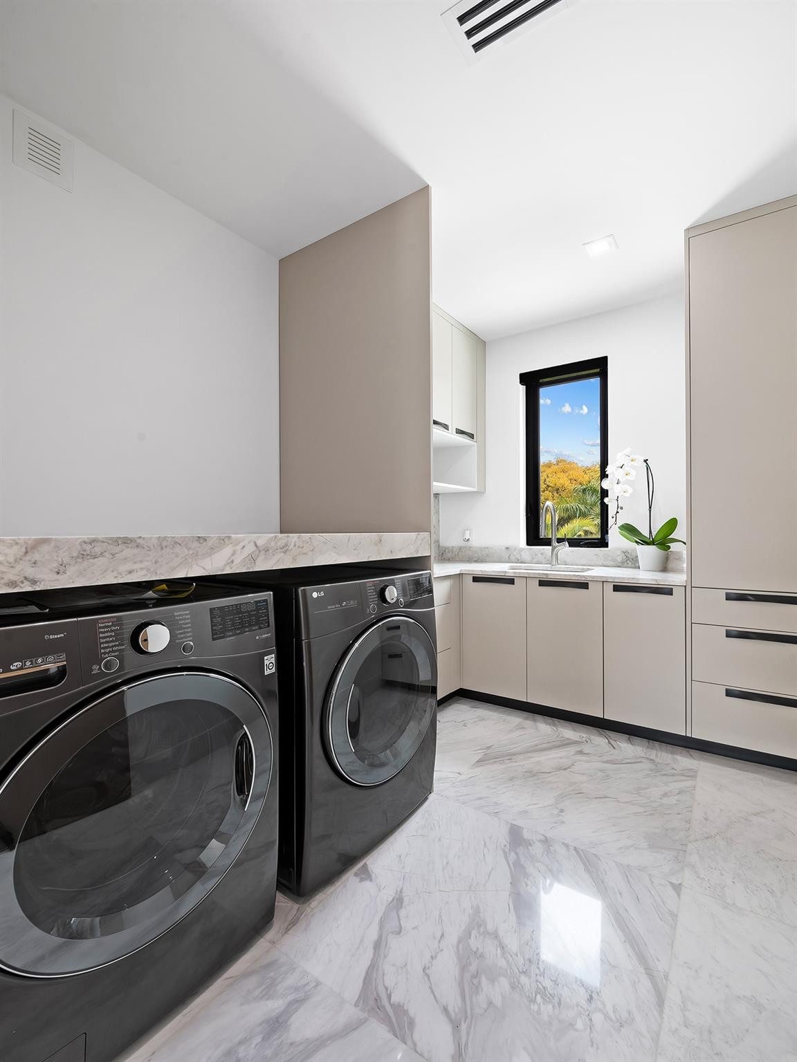 111 Fiesta, Fort Lauderdale FL 33301