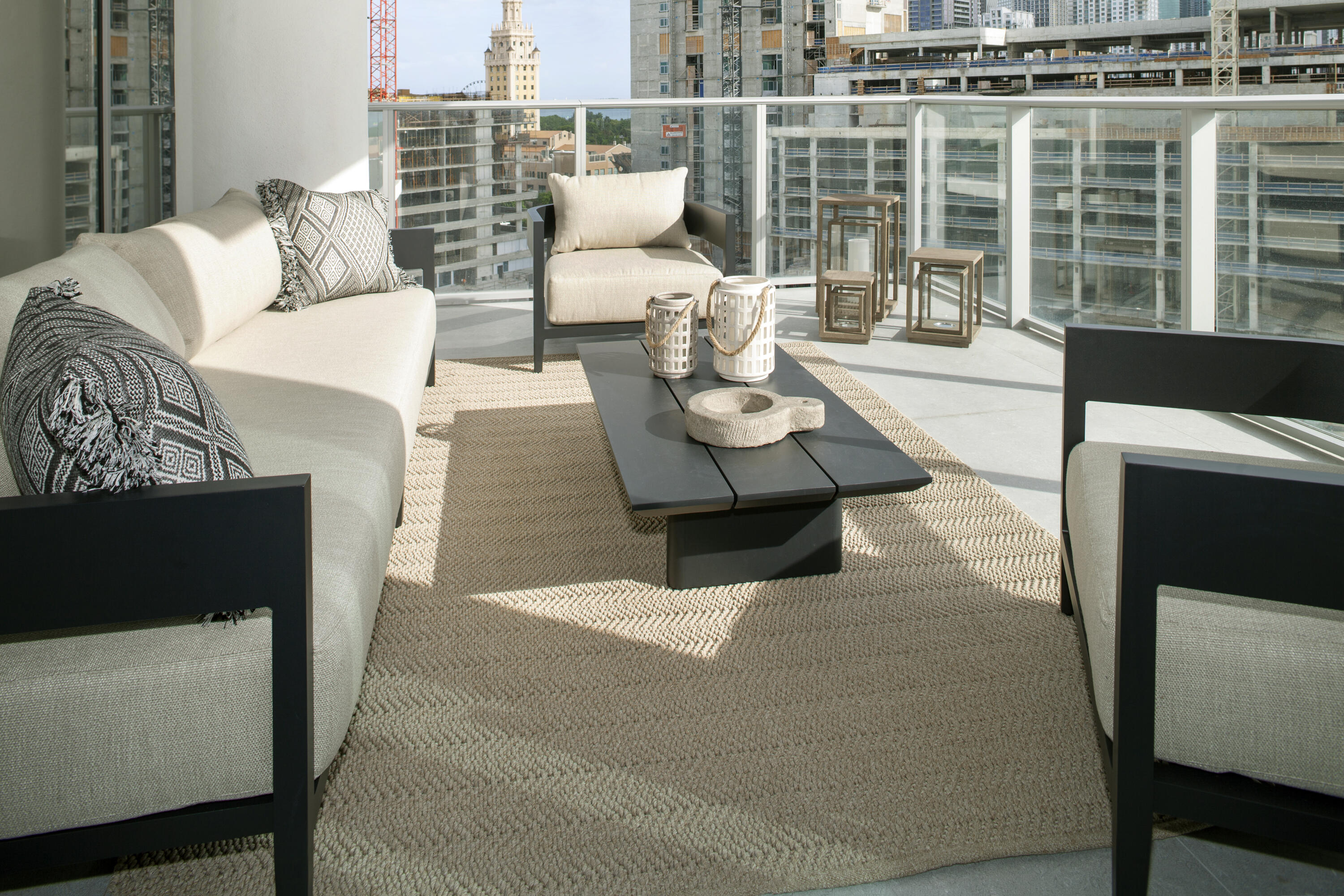 851 NE 1st #812, Miami FL 33132