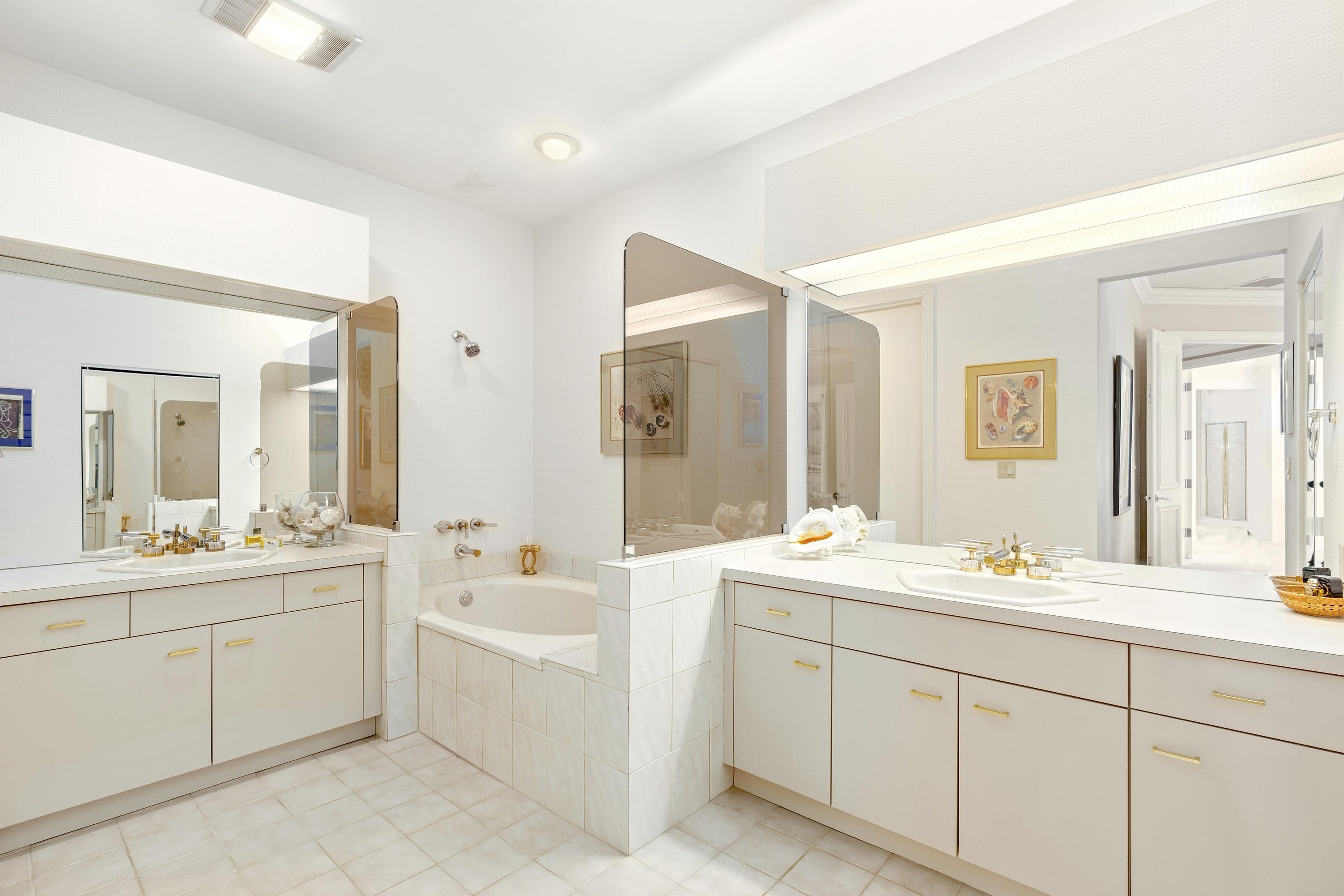 7383 Orangewood #602, Boca Raton FL 33433