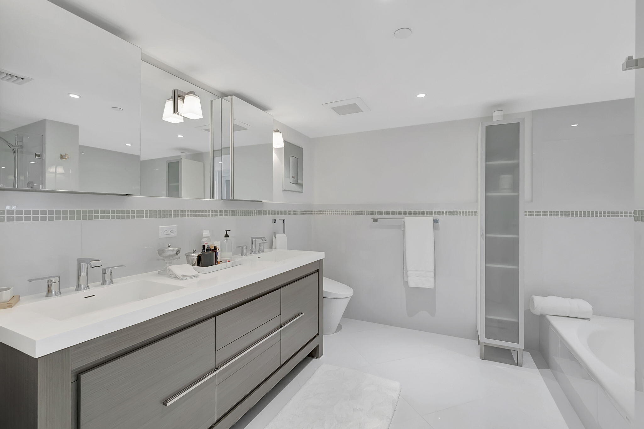 2727 S Ocean #403, Highland Beach FL 33487