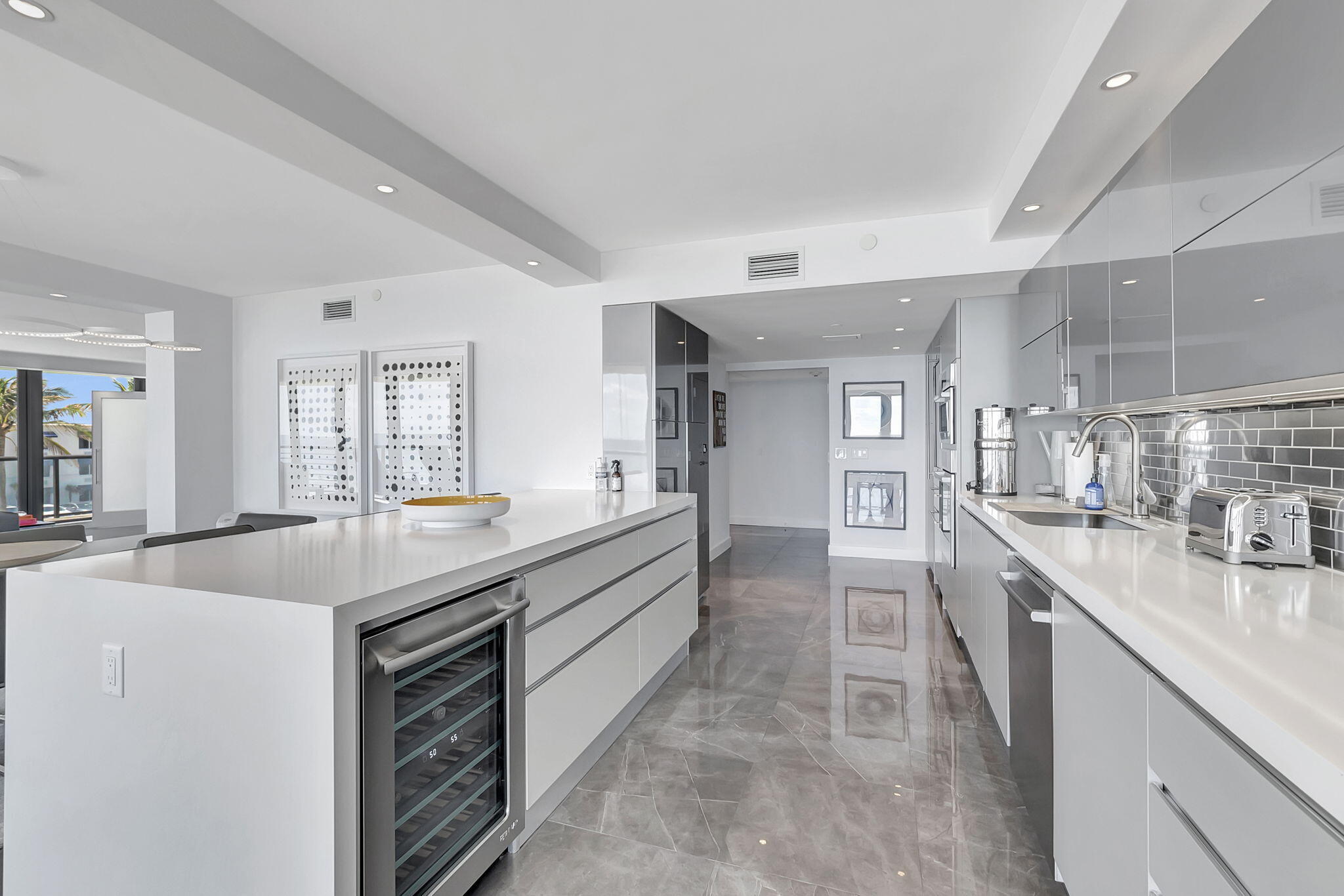 2727 S Ocean #403, Highland Beach FL 33487