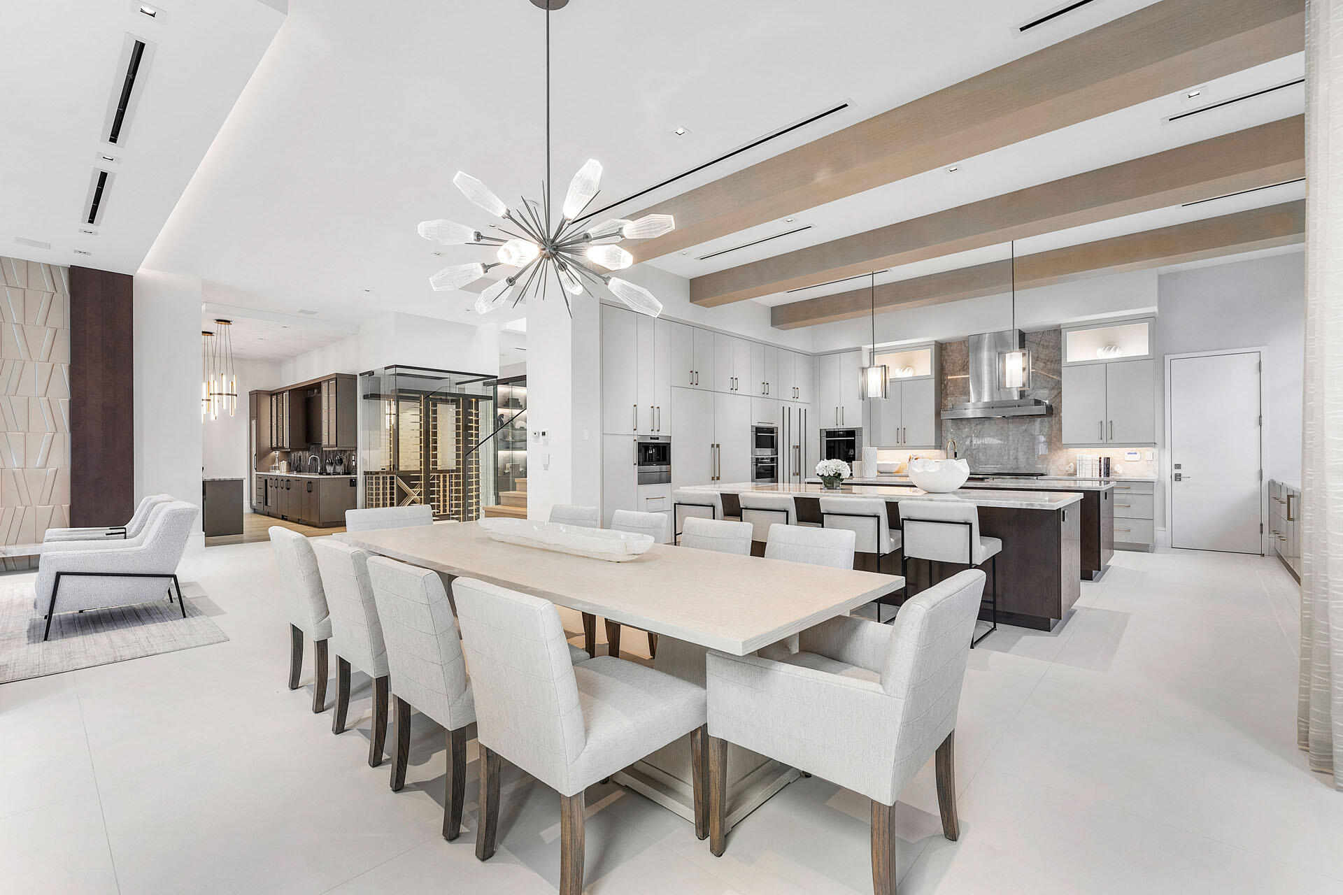 471 Royal Palm, Boca Raton FL 33432