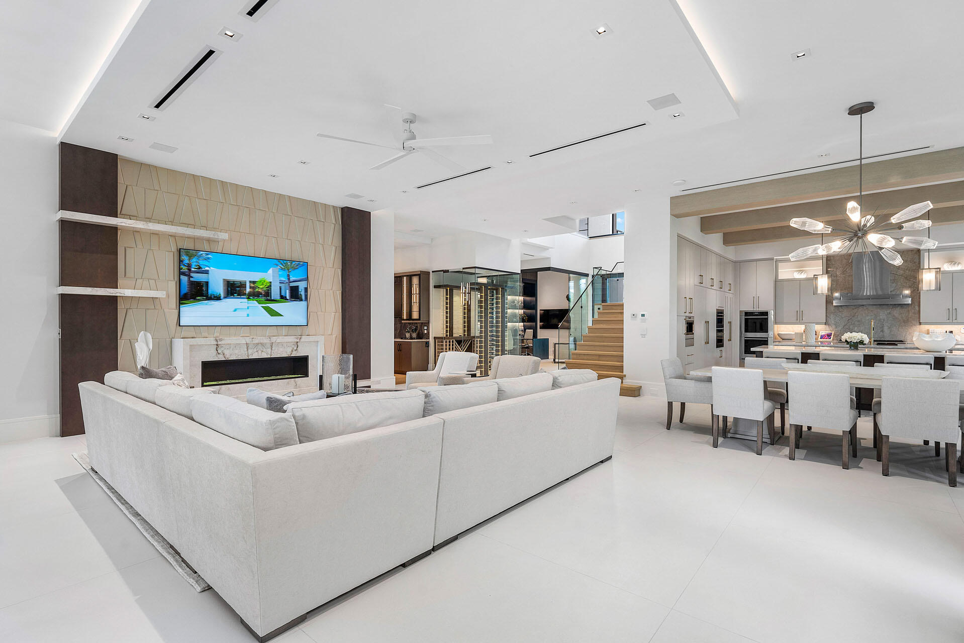 471 Royal Palm, Boca Raton FL 33432