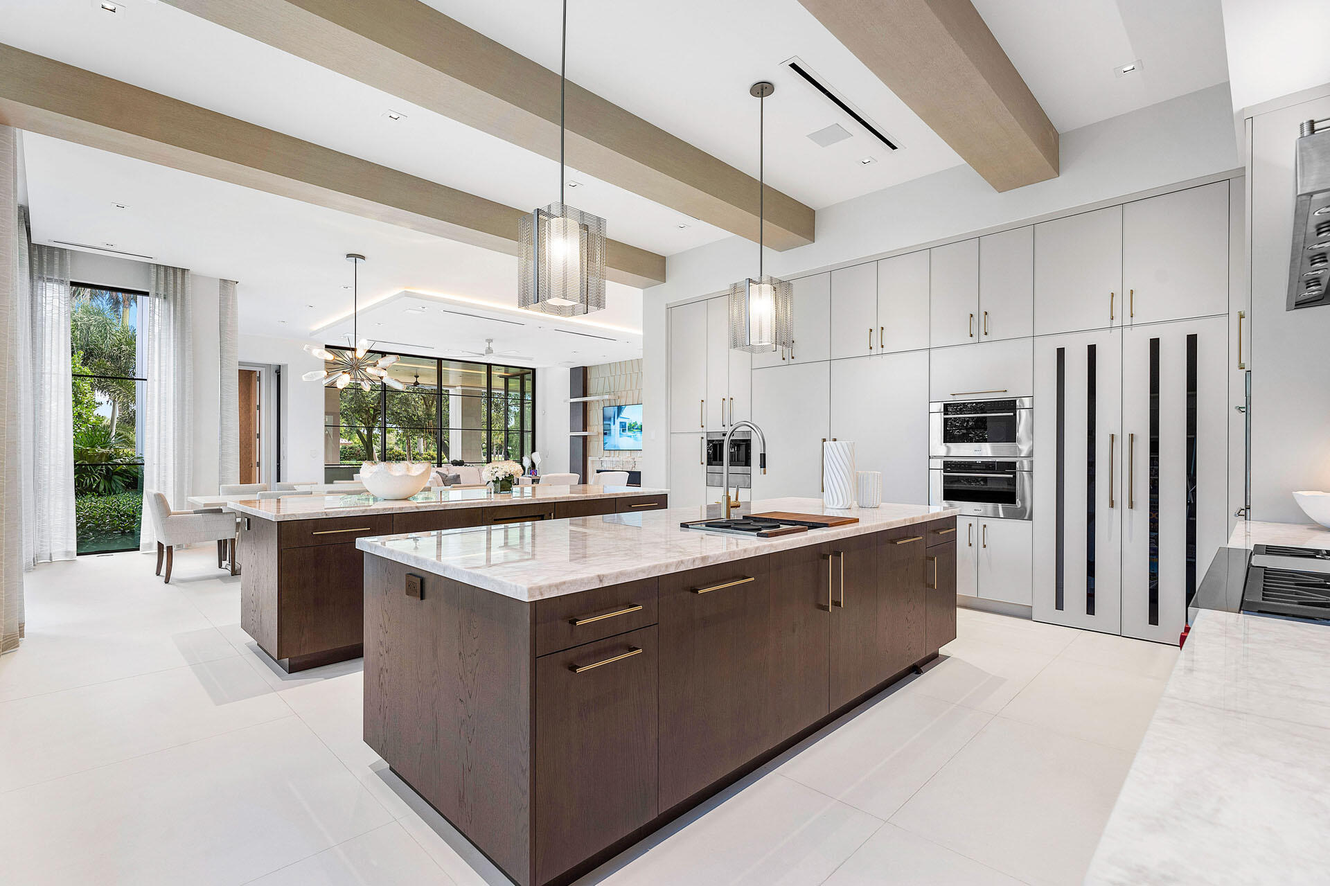 471 Royal Palm, Boca Raton FL 33432