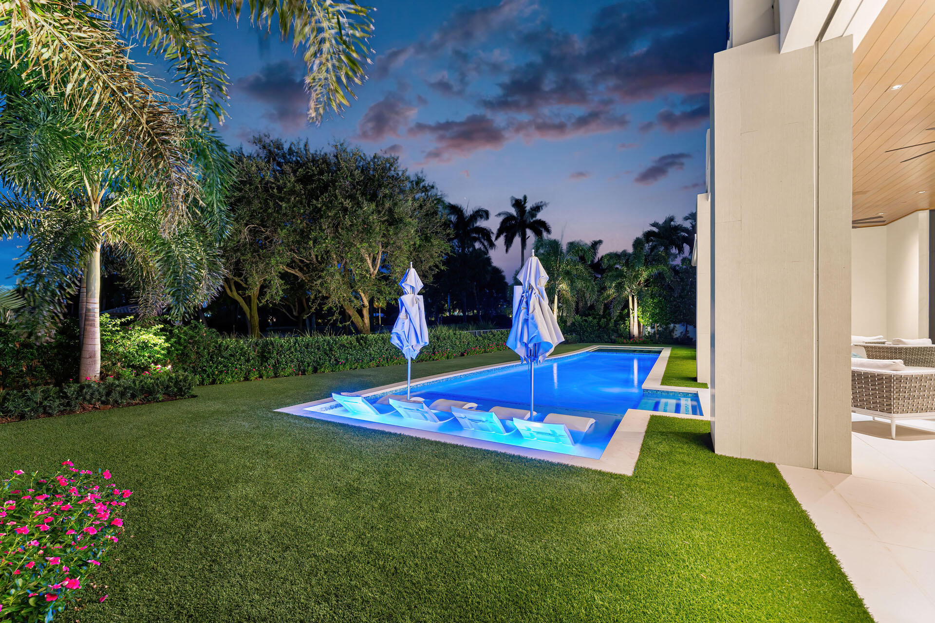 471 Royal Palm, Boca Raton FL 33432