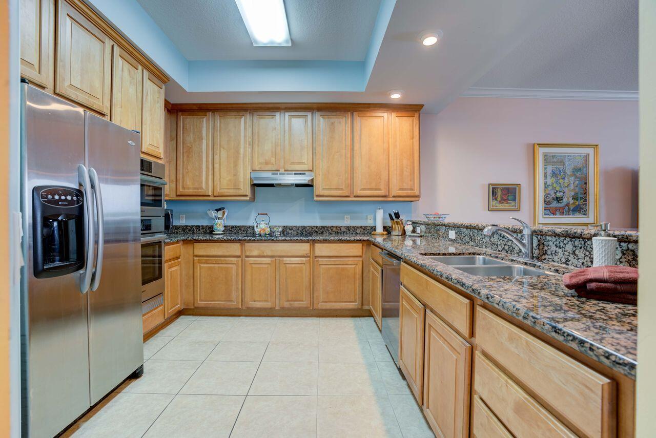 1160 SW Chapman #202, Palm City FL 34990