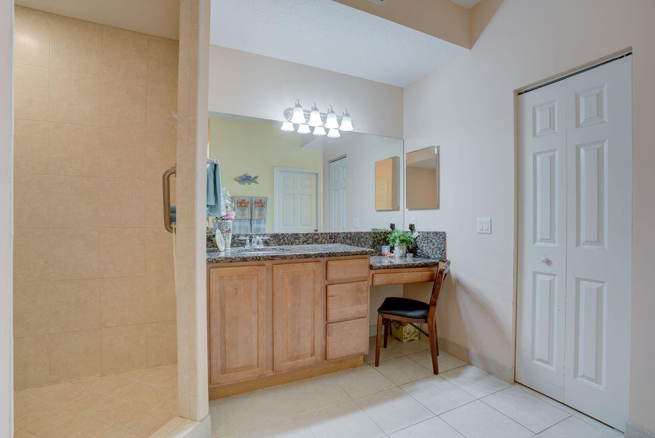 1160 SW Chapman #202, Palm City FL 34990