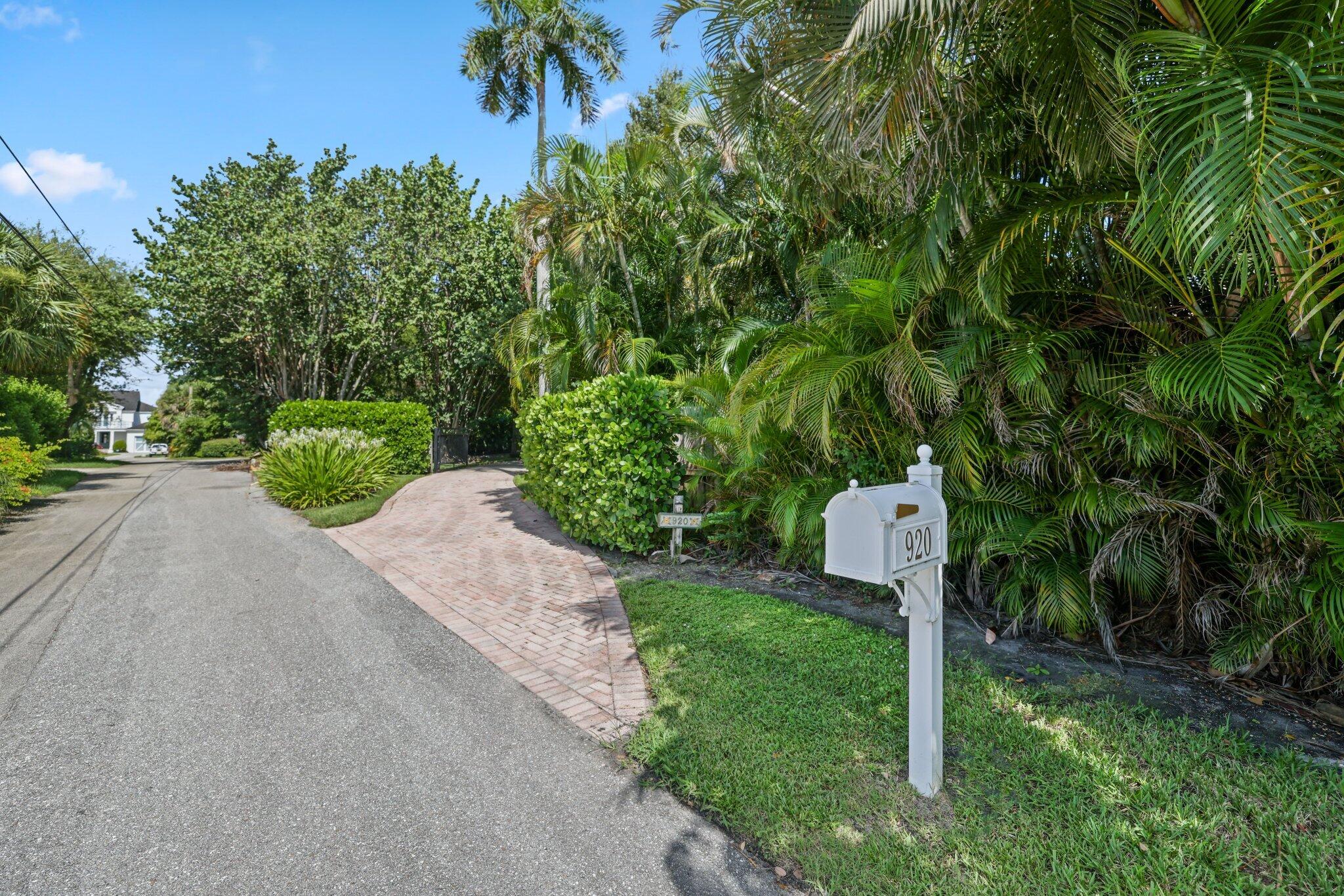 920 Hibiscus, Delray Beach FL 33444