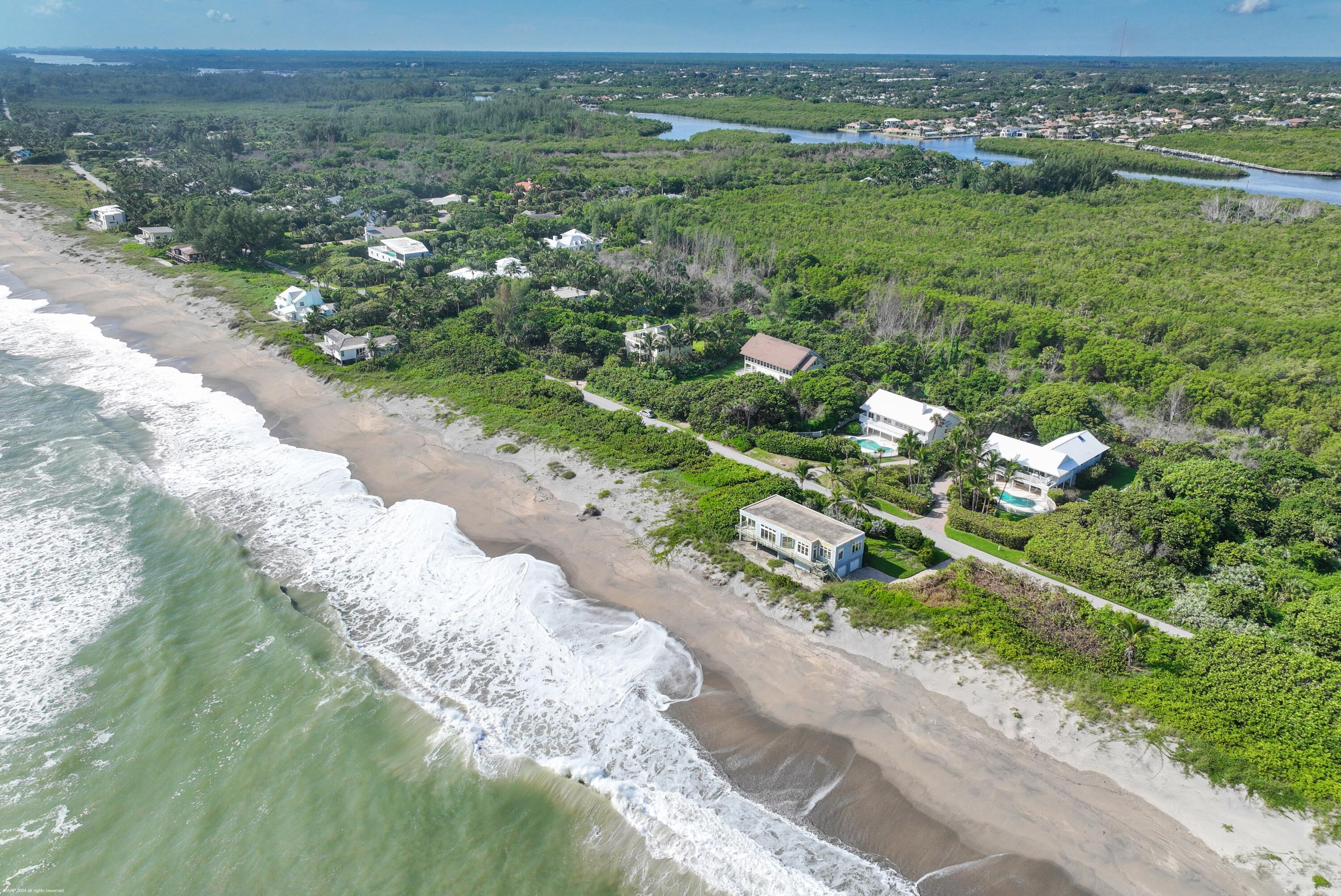 162 N Beach, Jupiter Island FL 33455
