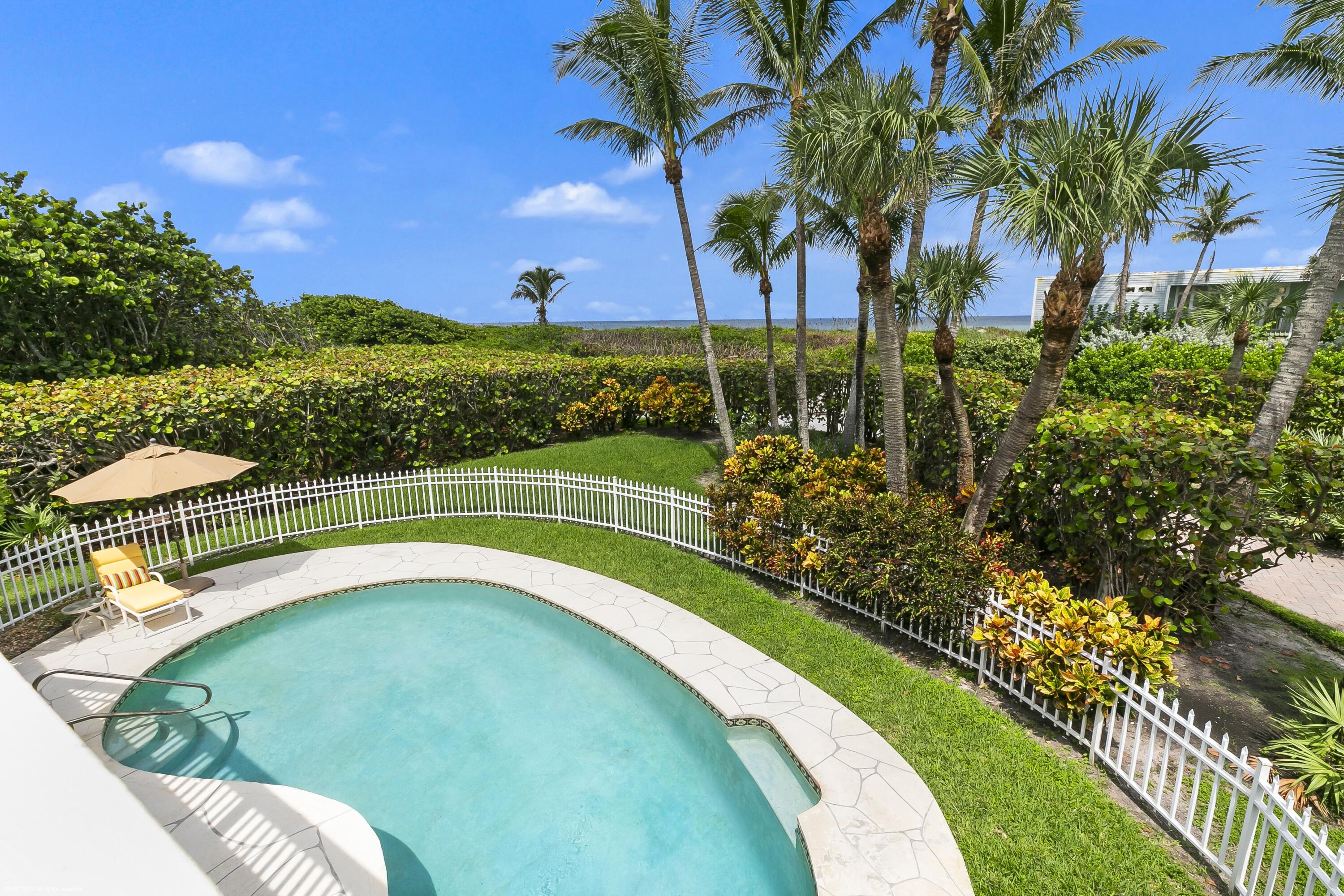 162 N Beach, Jupiter Island FL 33455