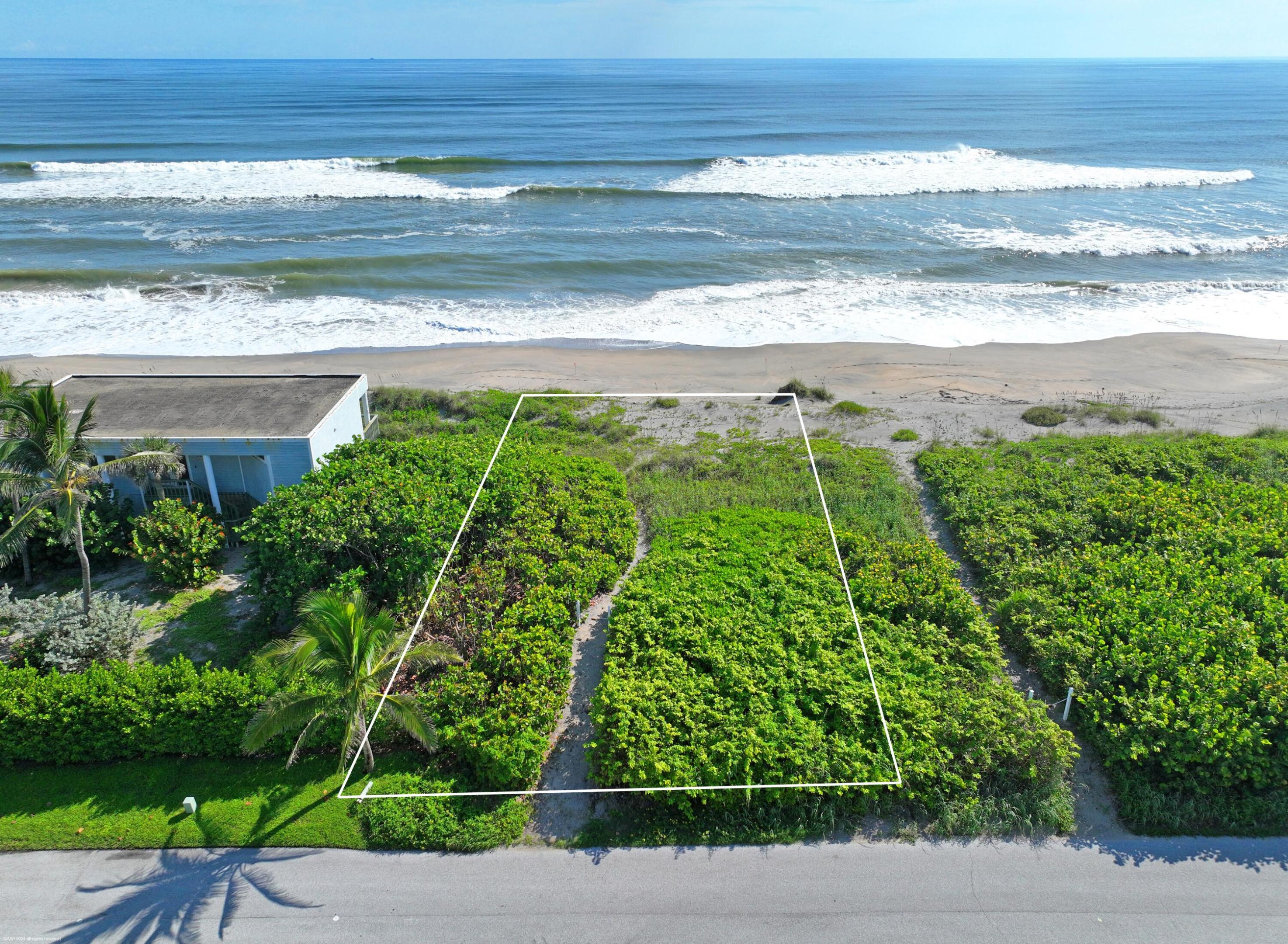 162 N Beach, Jupiter Island FL 33455