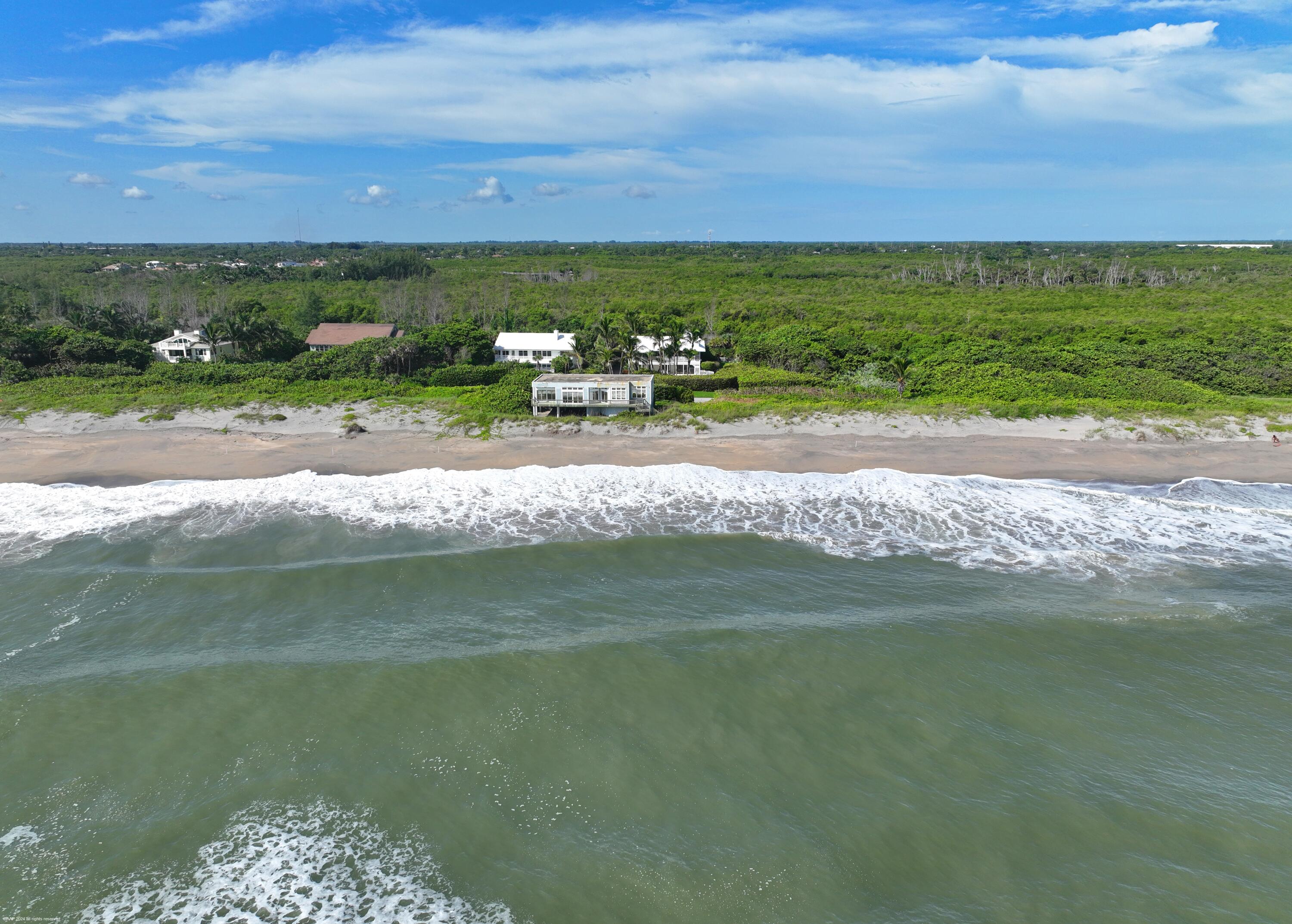 162 N Beach, Jupiter Island FL 33455