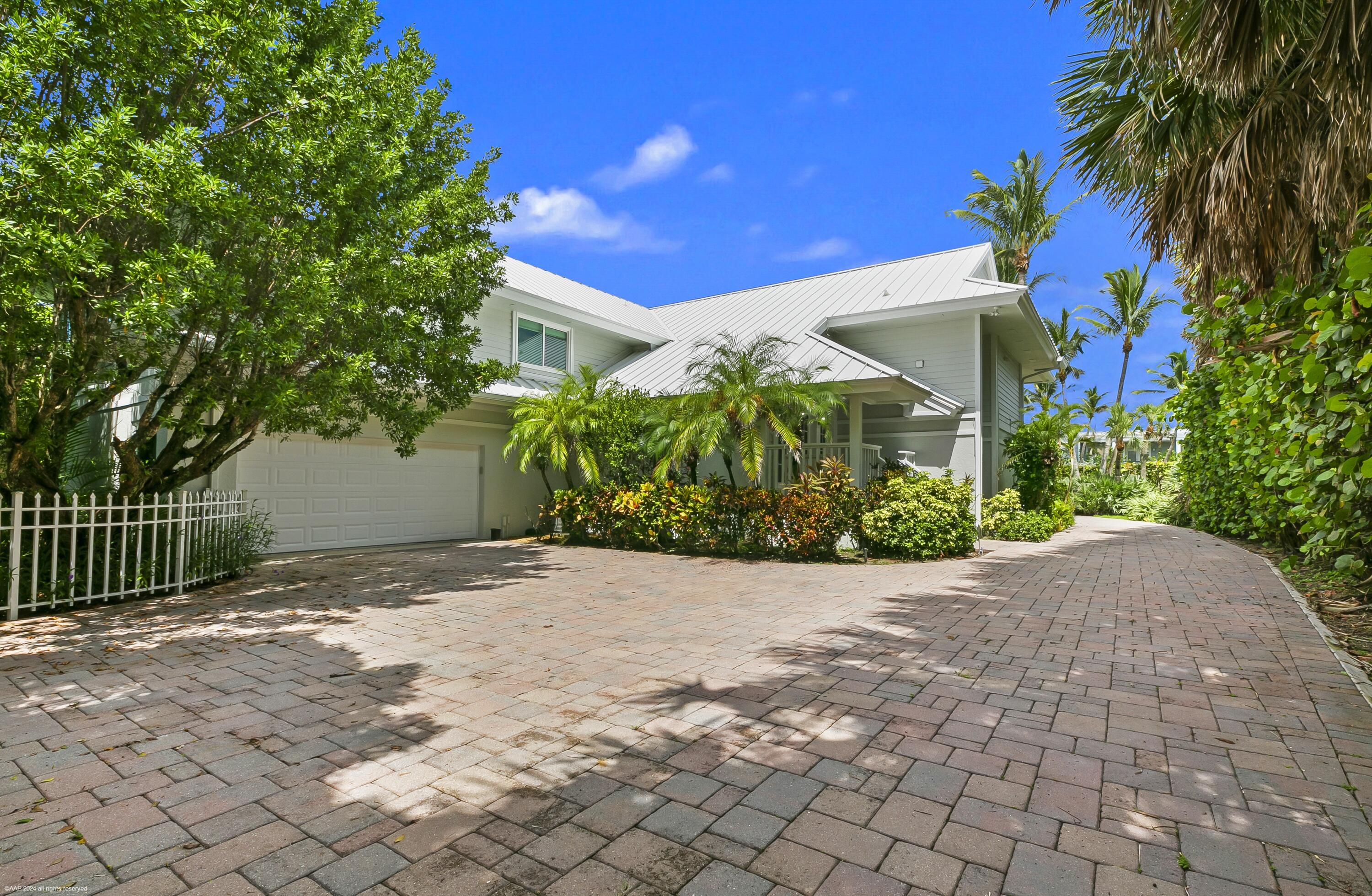 162 N Beach, Jupiter Island FL 33455