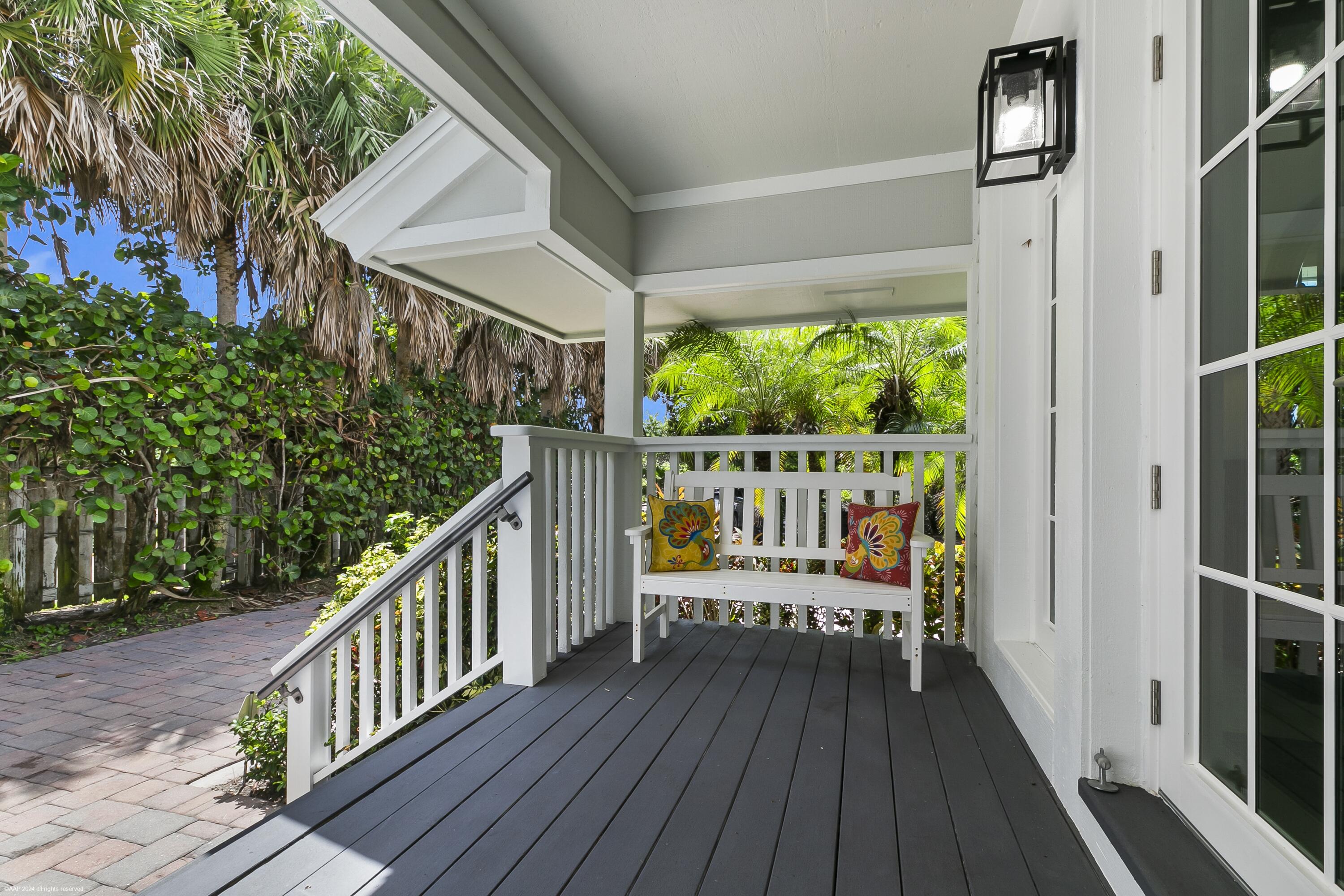 162 N Beach, Jupiter Island FL 33455