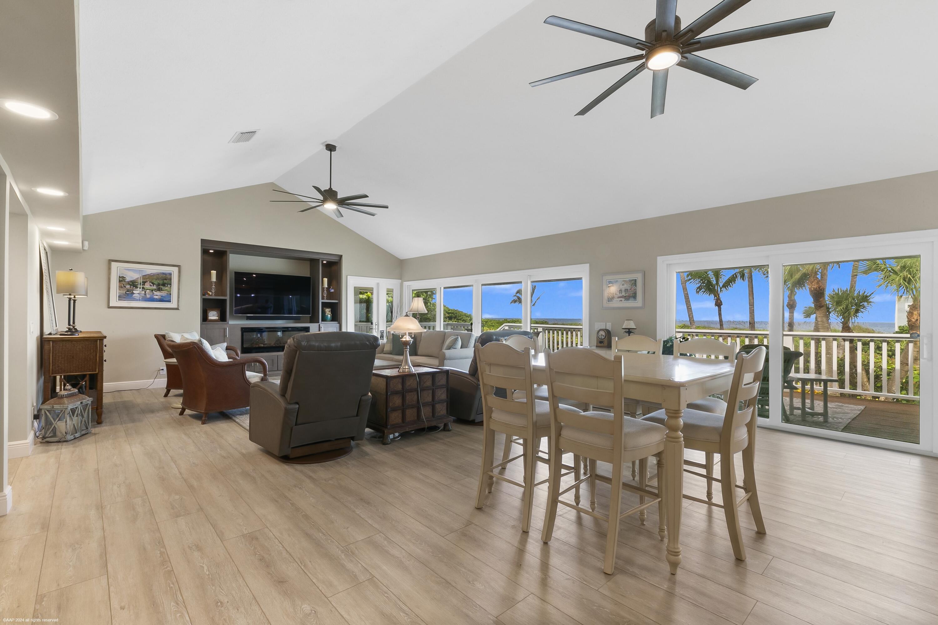 162 N Beach, Jupiter Island FL 33455