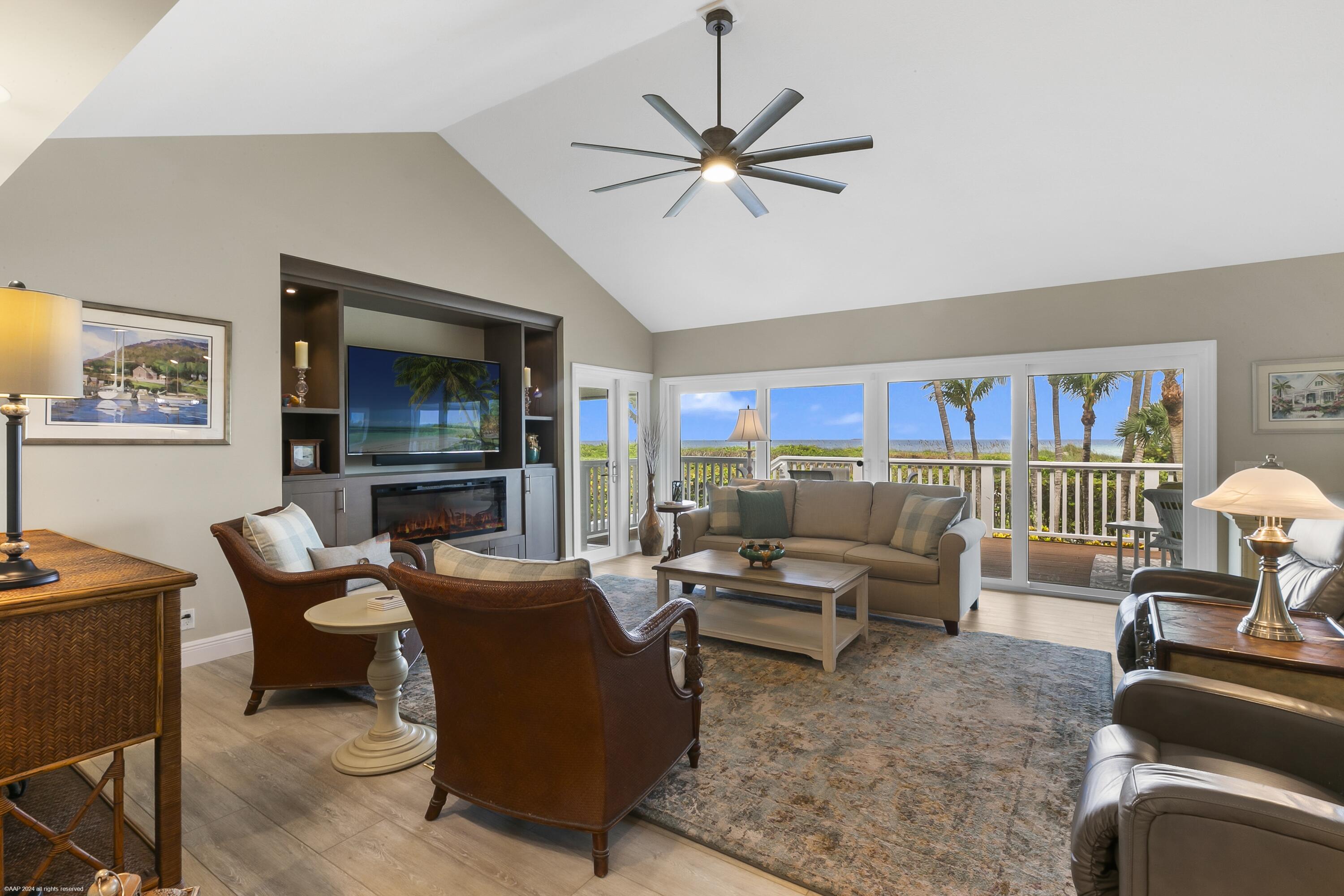 162 N Beach, Jupiter Island FL 33455