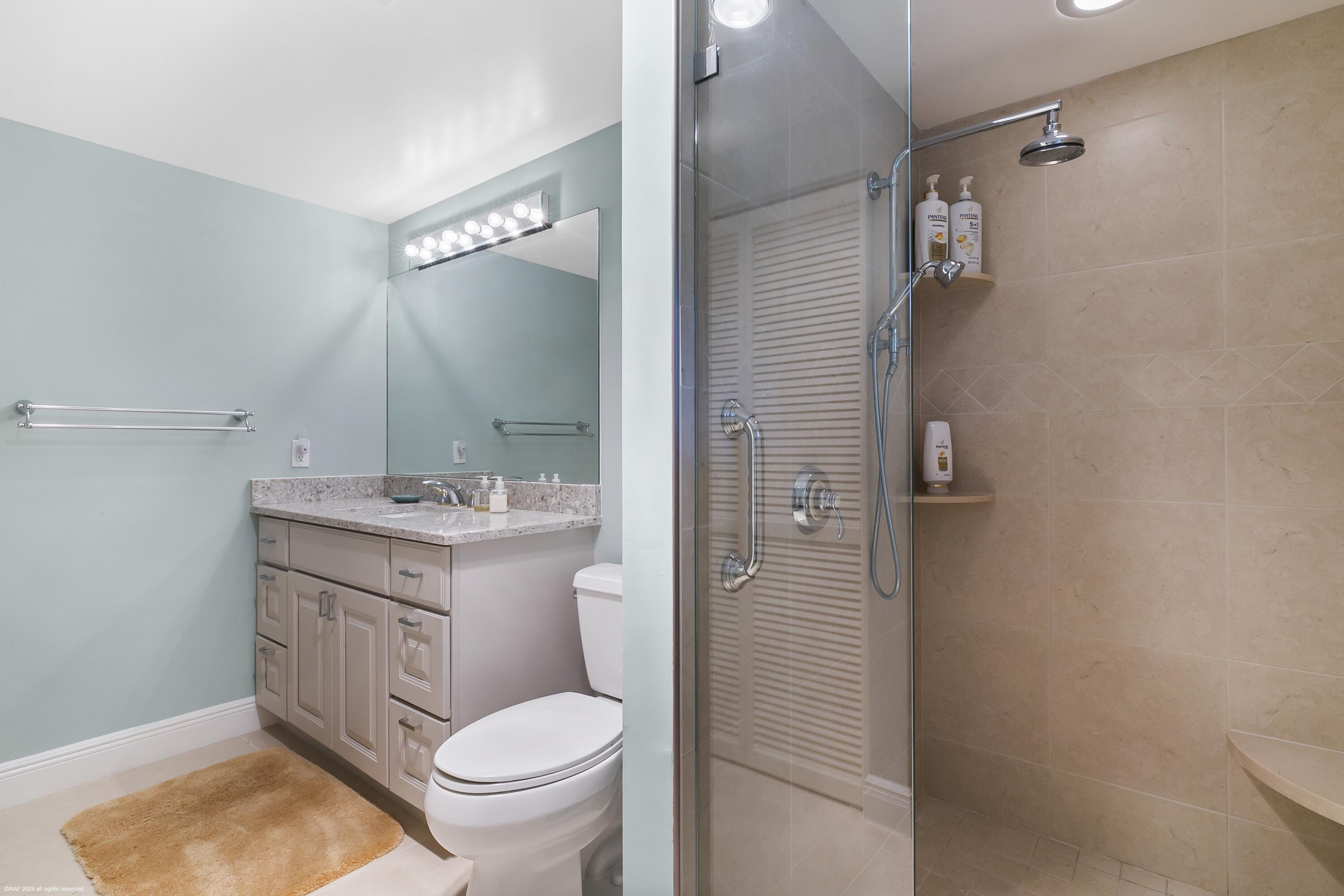 162 N Beach, Jupiter Island FL 33455