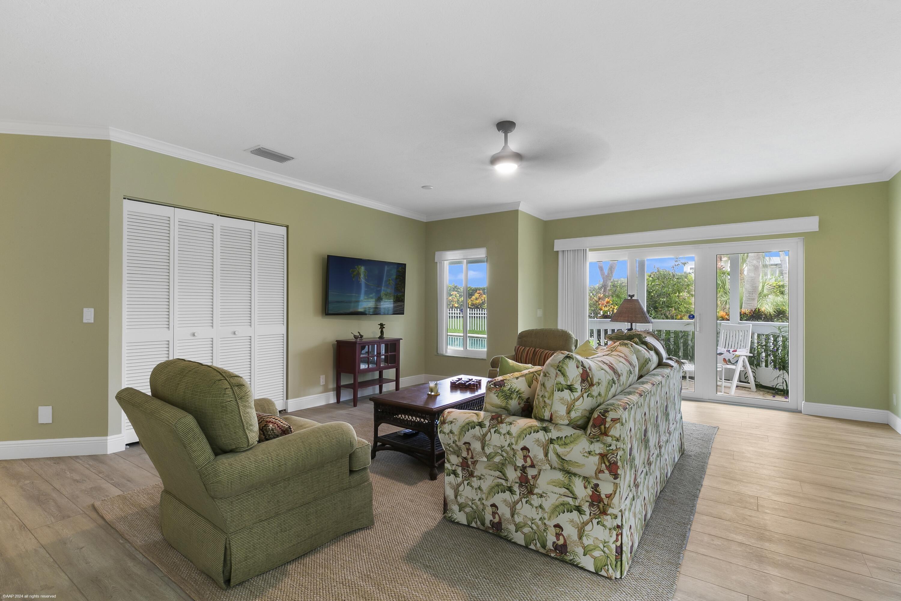 162 N Beach, Jupiter Island FL 33455