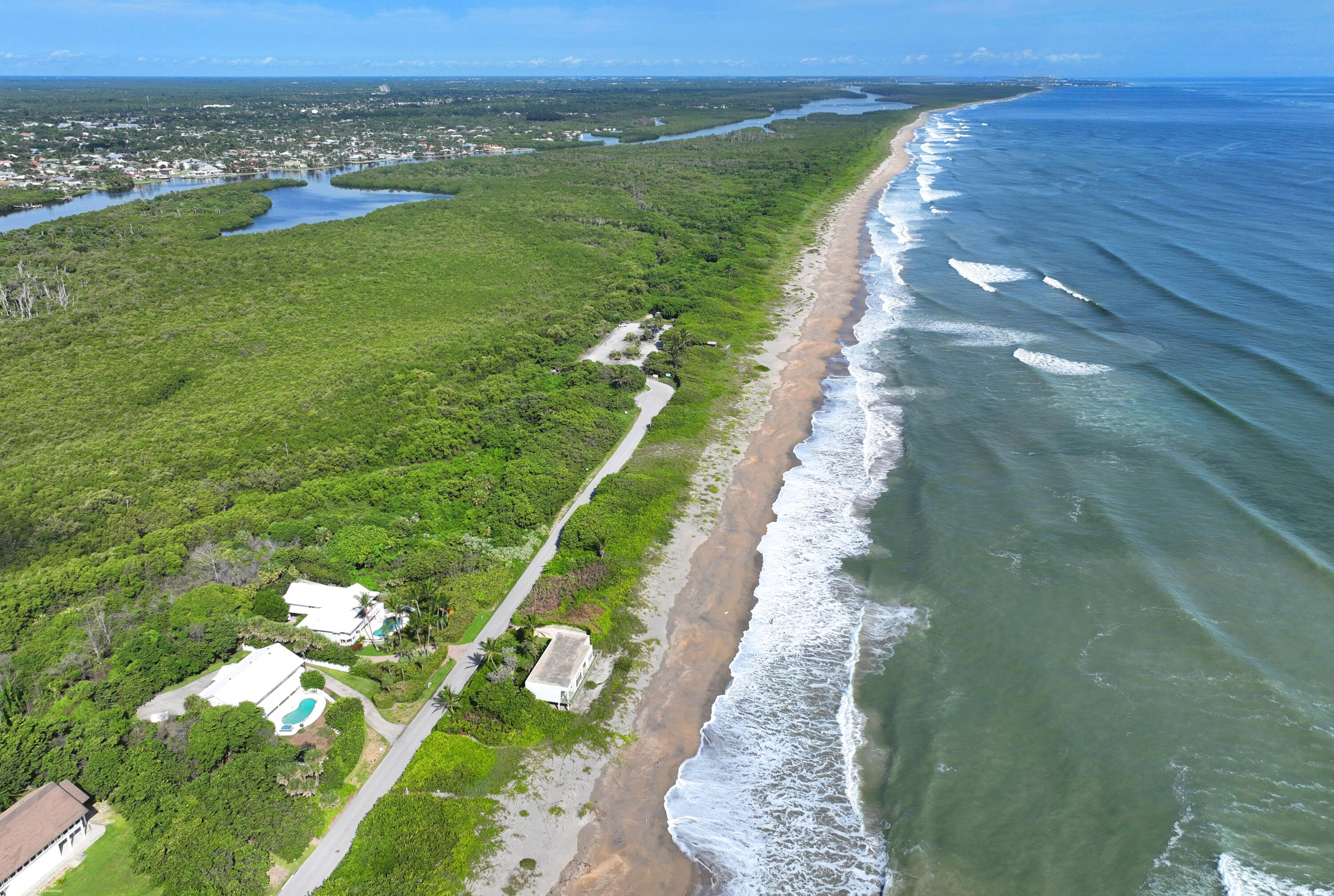 162 N Beach, Jupiter Island FL 33455