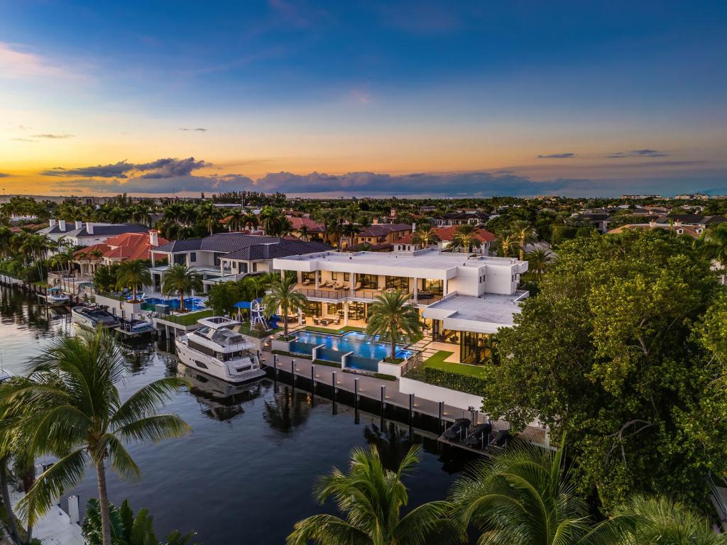 298 W Key Palm, Boca Raton FL 33432