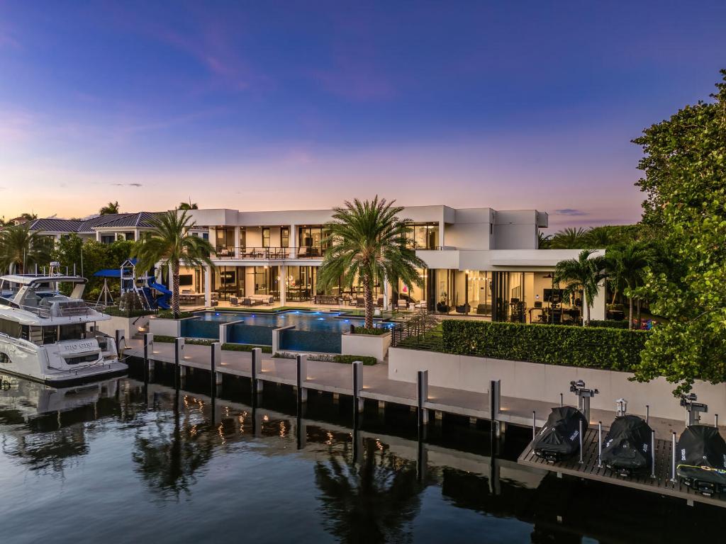 298 W Key Palm, Boca Raton FL 33432