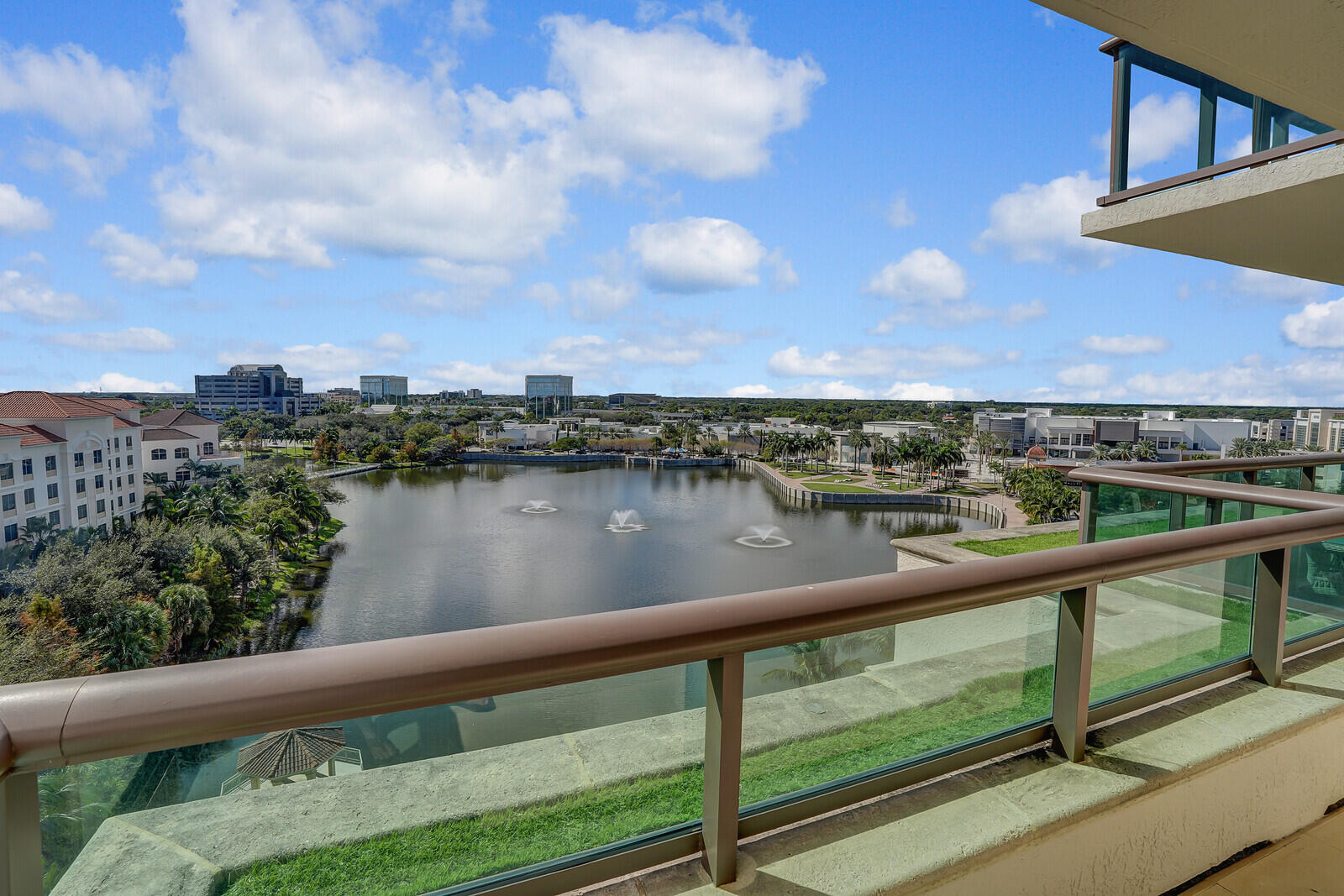 3620 Gardens #802b, Palm Beach Gardens FL 33410