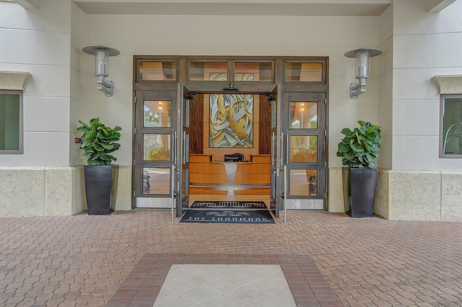 3620 Gardens #802b, Palm Beach Gardens FL 33410