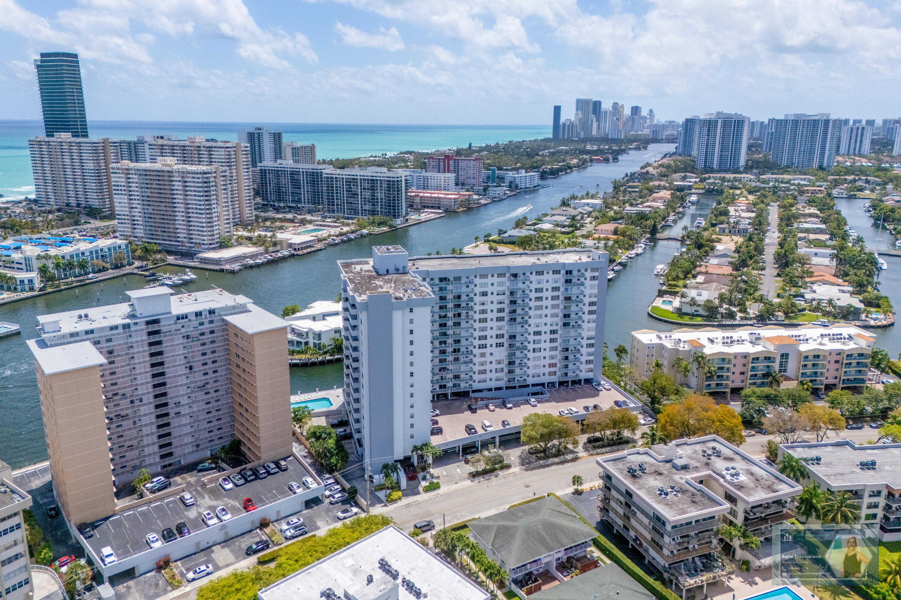 137 Golden Isles #914, Hallandale Beach FL 33009