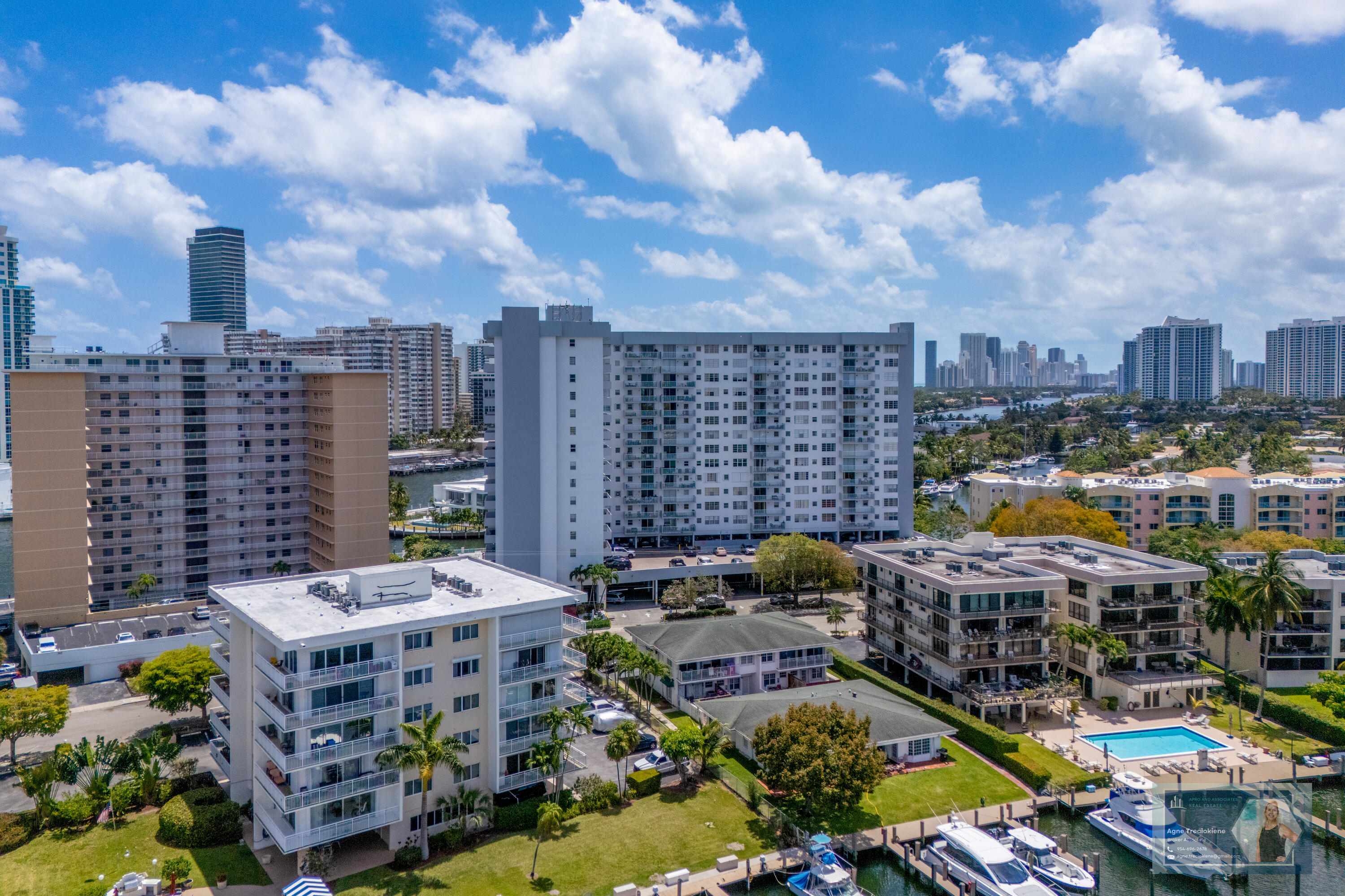 137 Golden Isles #914, Hallandale Beach FL 33009