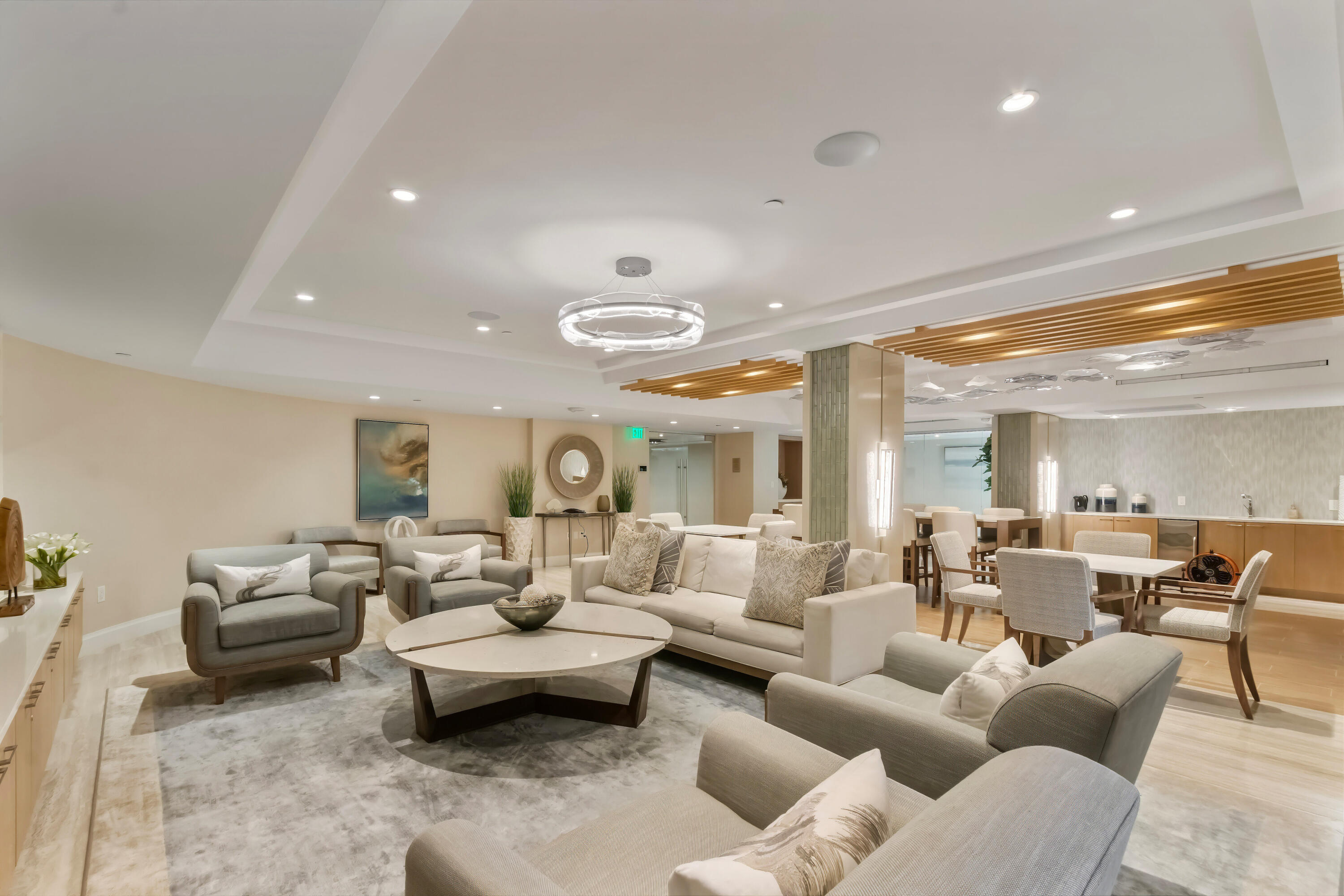 250 S Ocean 4e #4-e, Boca Raton FL 33432