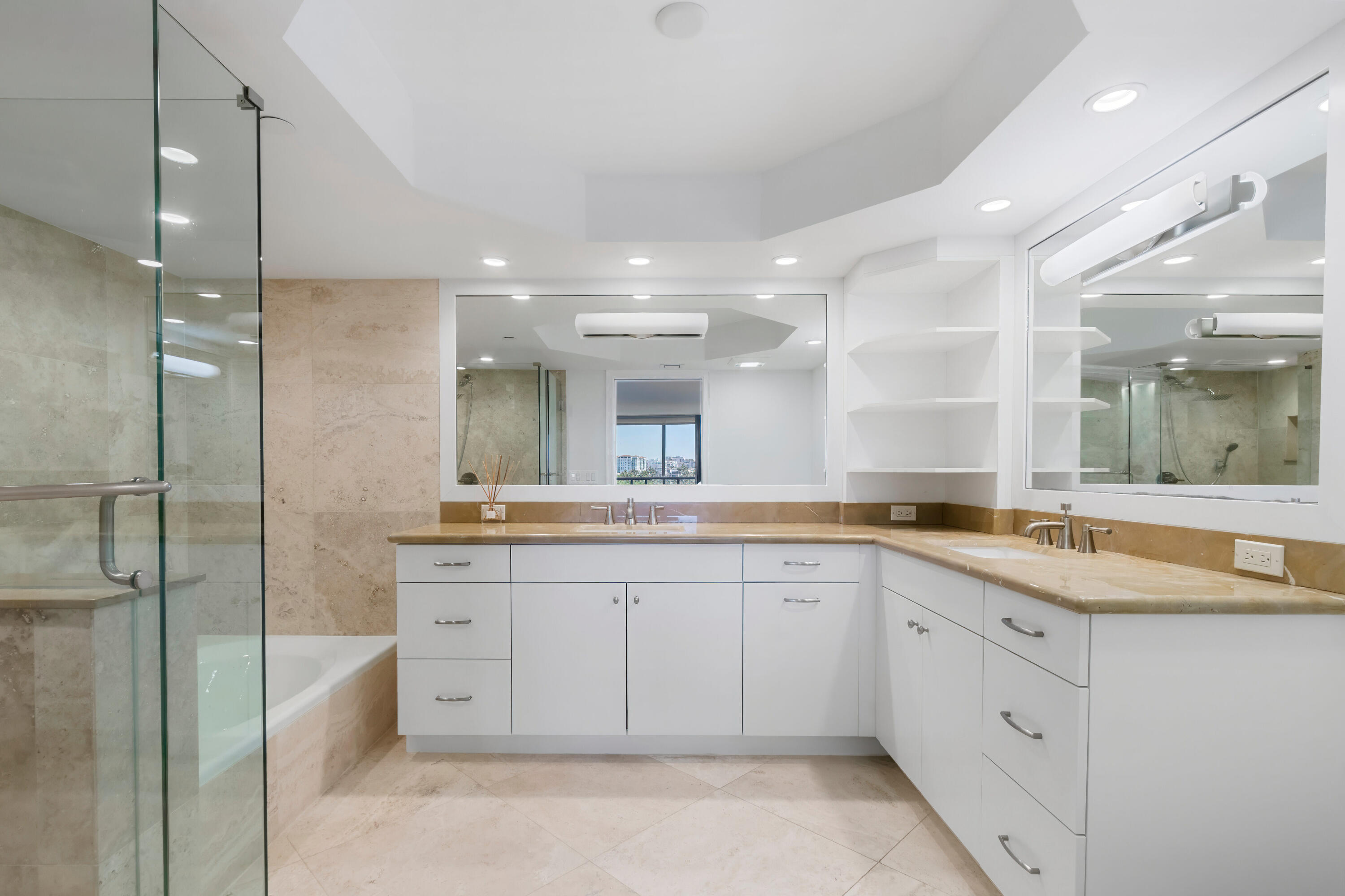 250 S Ocean 4e #4-e, Boca Raton FL 33432