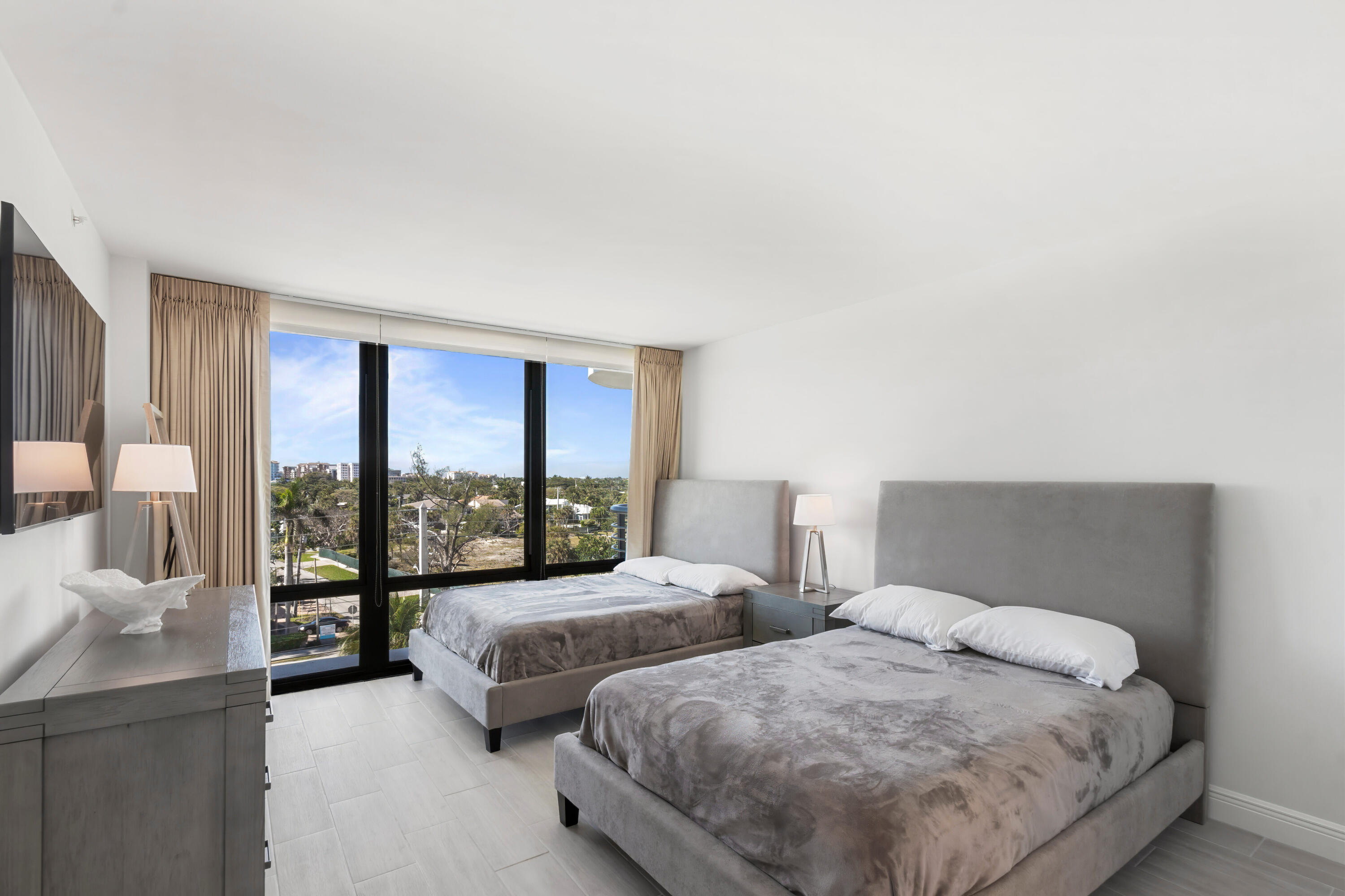 250 S Ocean 4e #4-e, Boca Raton FL 33432