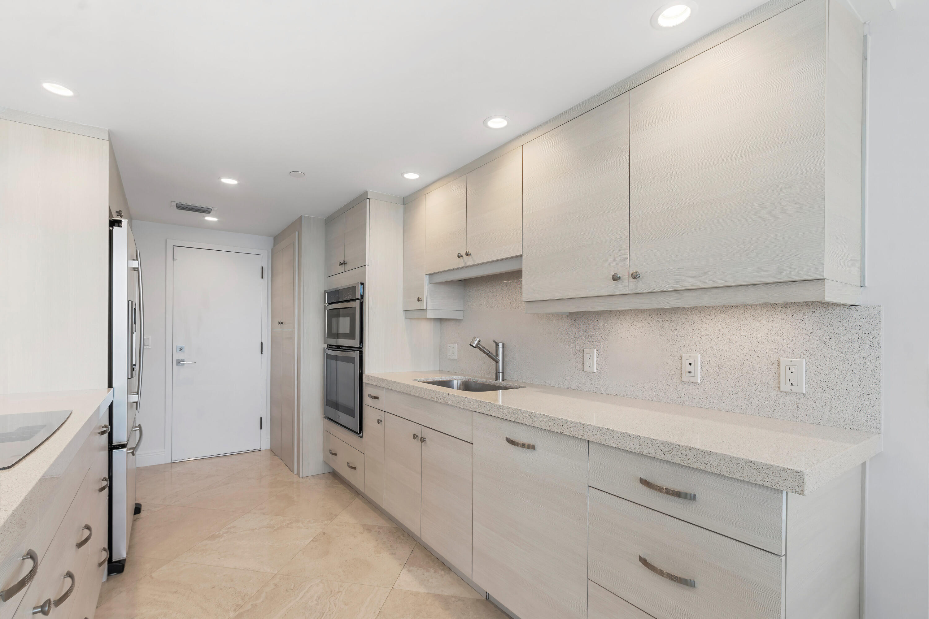 250 S Ocean 4e #4-e, Boca Raton FL 33432