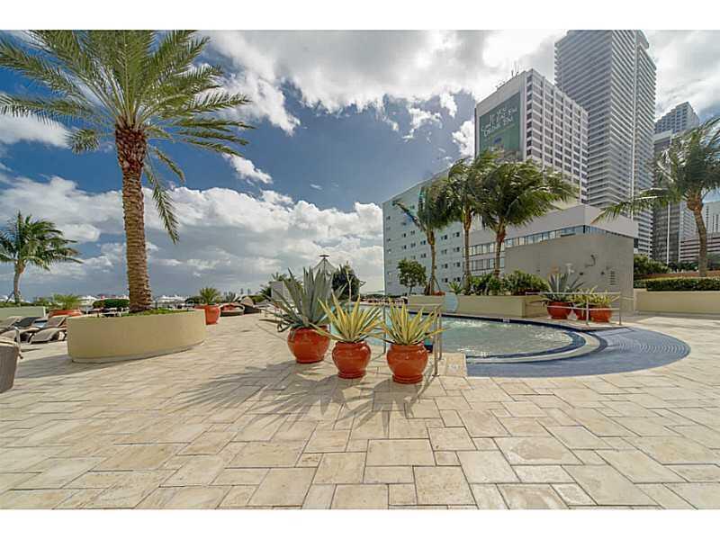 253 NE 2nd #2710, Miami FL 33132