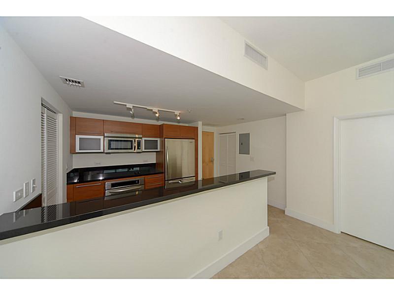 253 NE 2nd #2710, Miami FL 33132