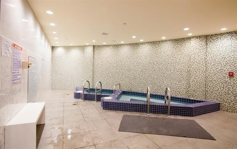 253 NE 2nd #2710, Miami FL 33132