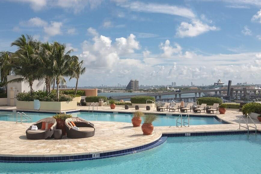 253 NE 2nd #2710, Miami FL 33132