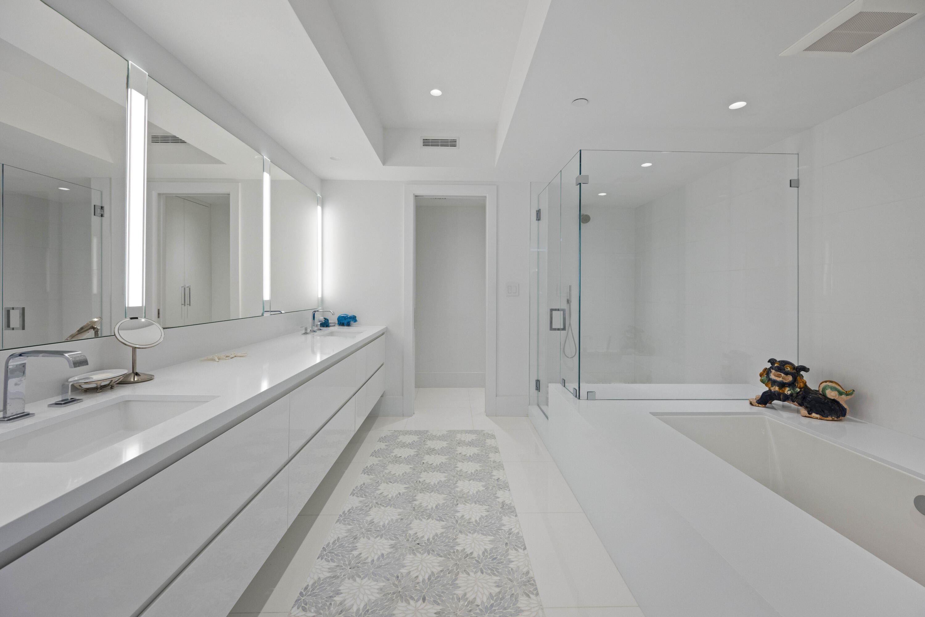 2100 S Ocean #408n & Cabana 9n, Palm Beach FL 33480
