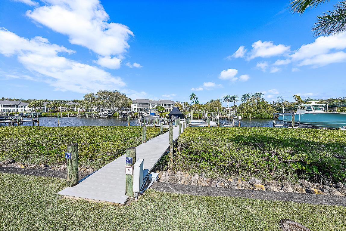 2001 Captains, Jupiter FL 33477