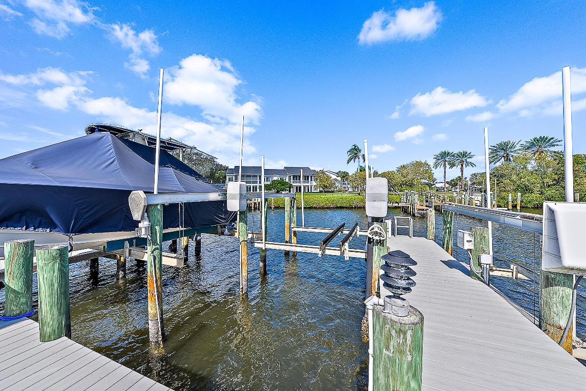 2001 Captains, Jupiter FL 33477