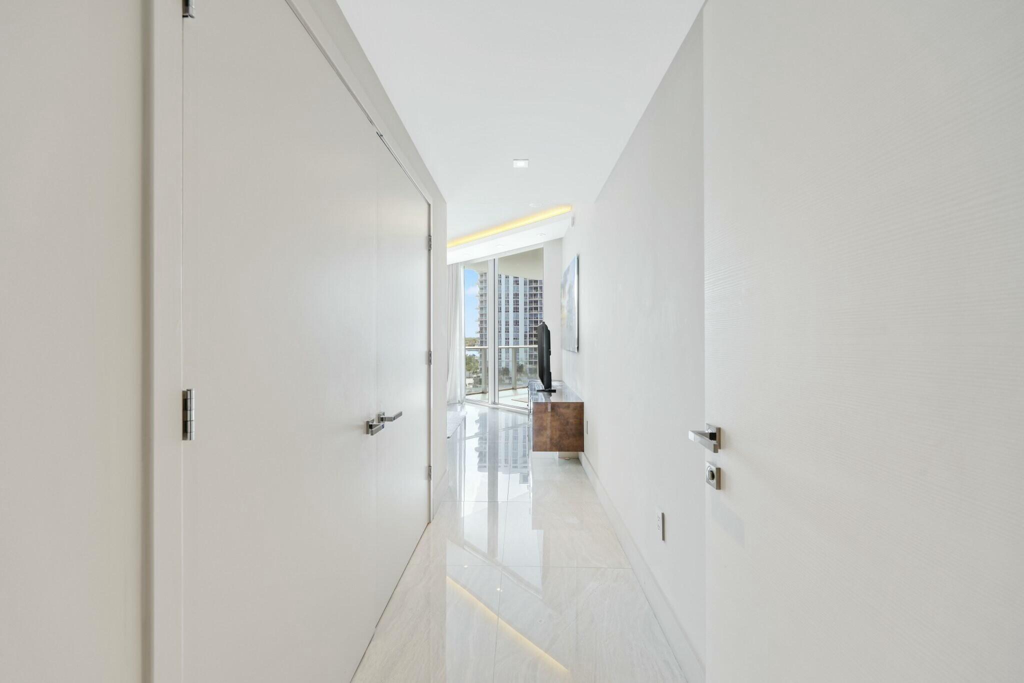 17301 Biscayne #707, North Miami Beach FL 33160