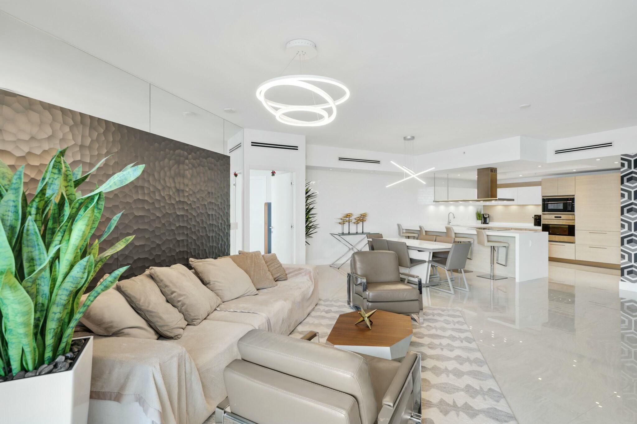 17301 Biscayne #707, North Miami Beach FL 33160