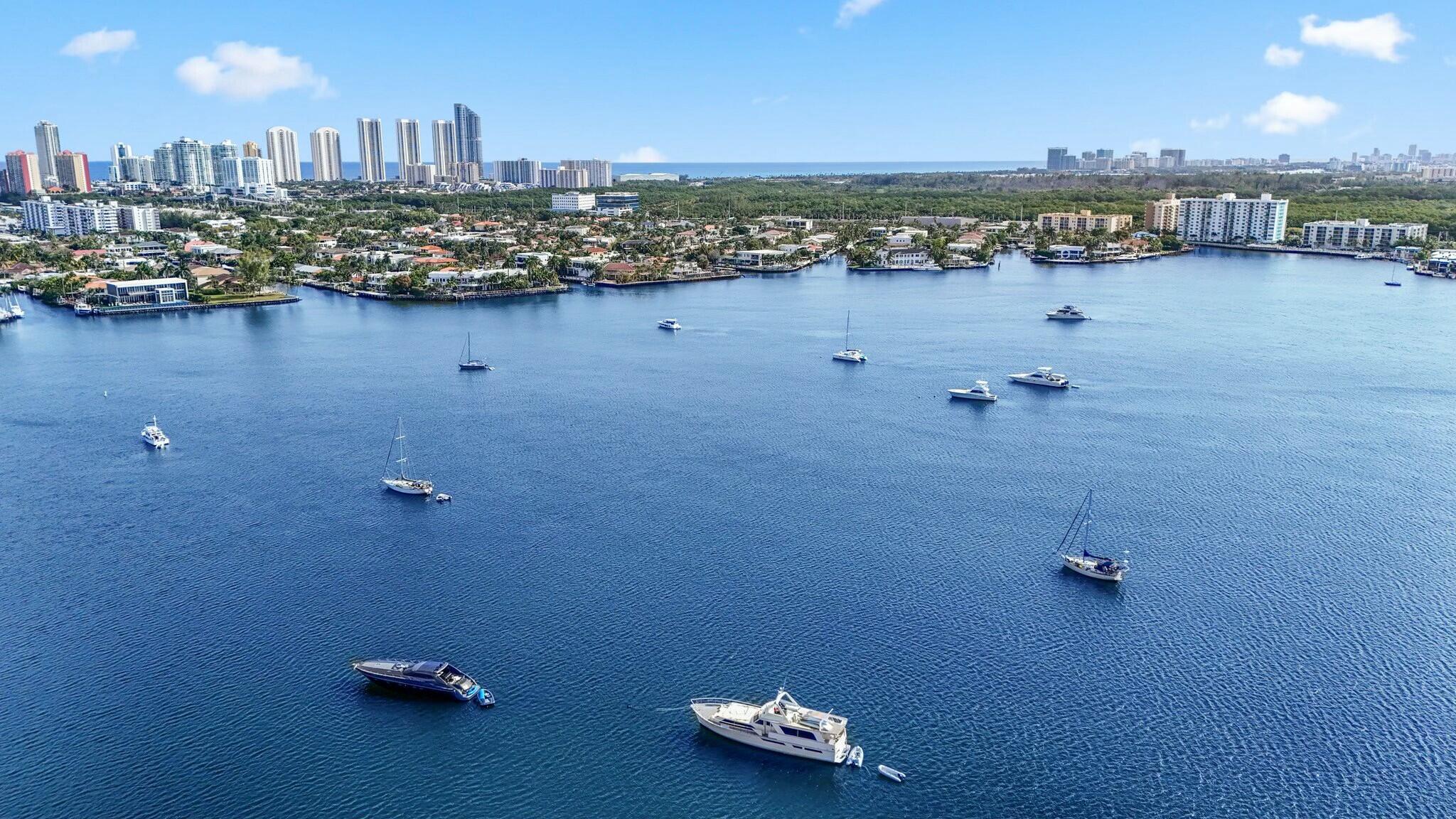 17301 Biscayne #707, North Miami Beach FL 33160