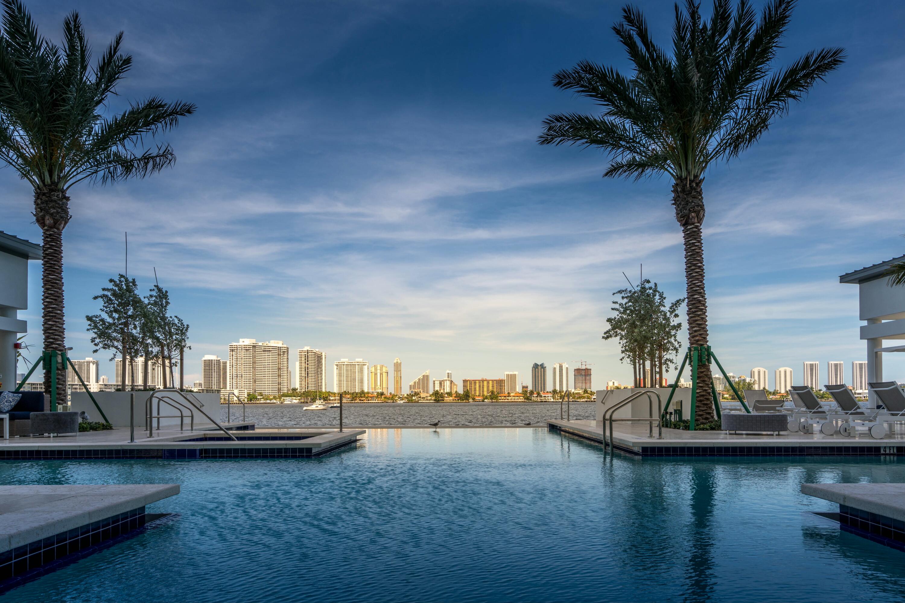 17301 Biscayne #707, North Miami Beach FL 33160