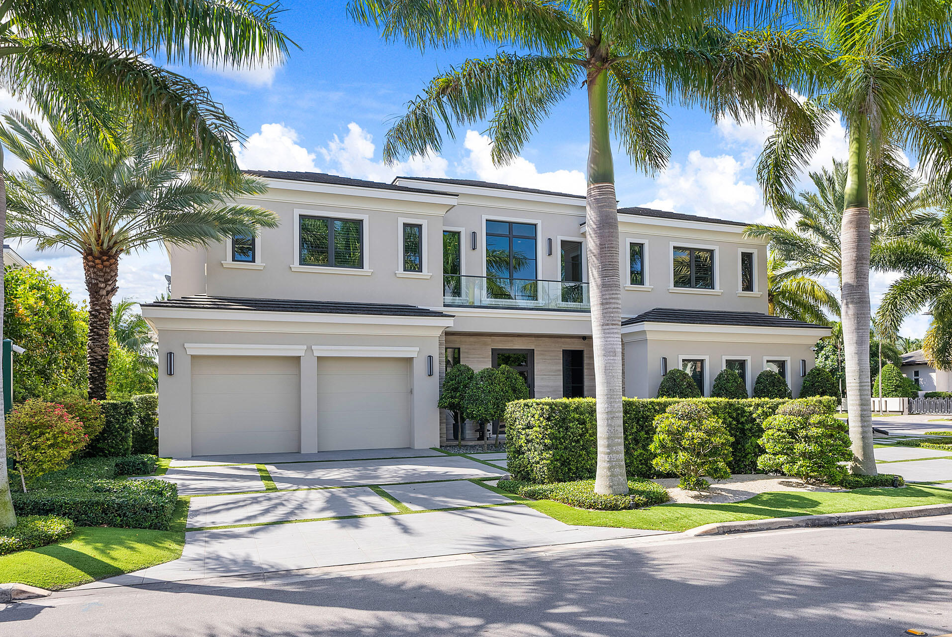 290 S Maya Palm, Boca Raton FL 33432