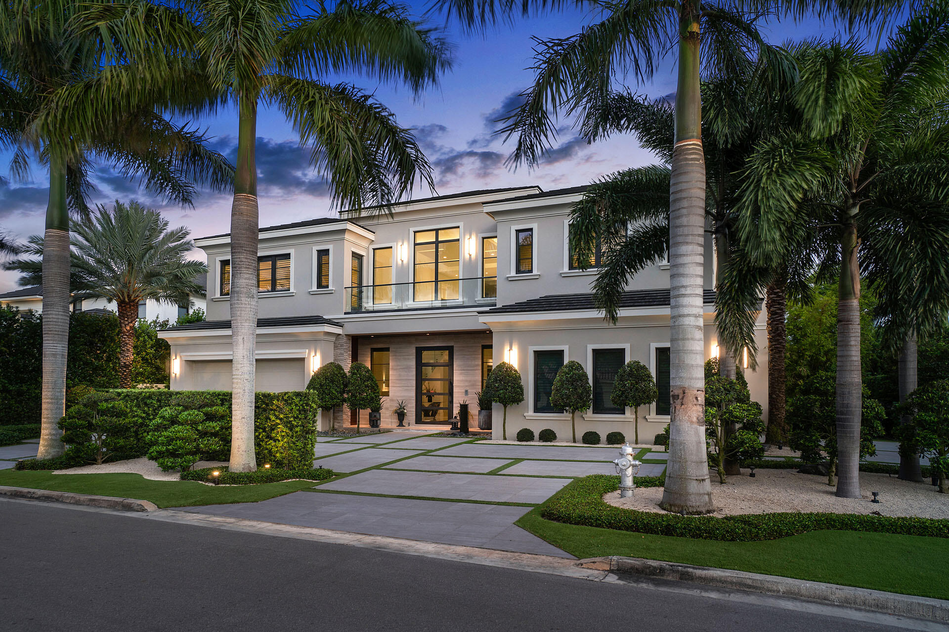 290 S Maya Palm, Boca Raton FL 33432