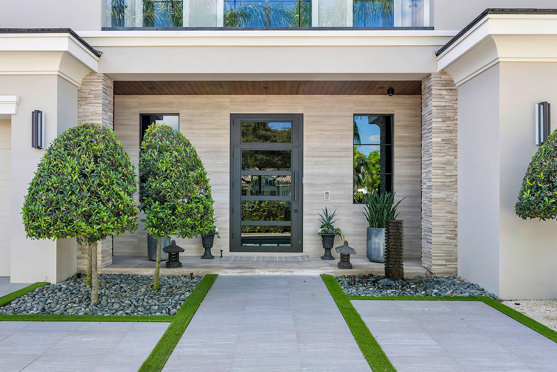 290 S Maya Palm, Boca Raton FL 33432