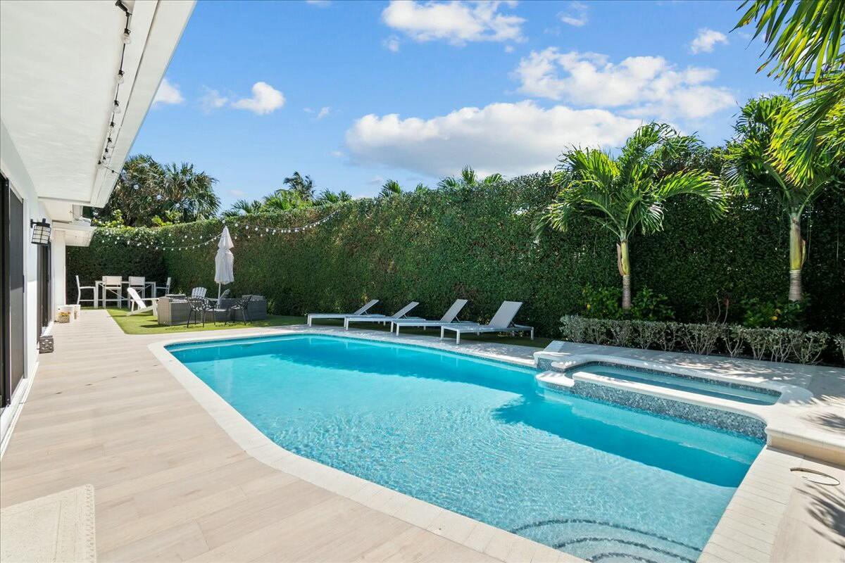 27 Ocean, Jupiter FL 33469