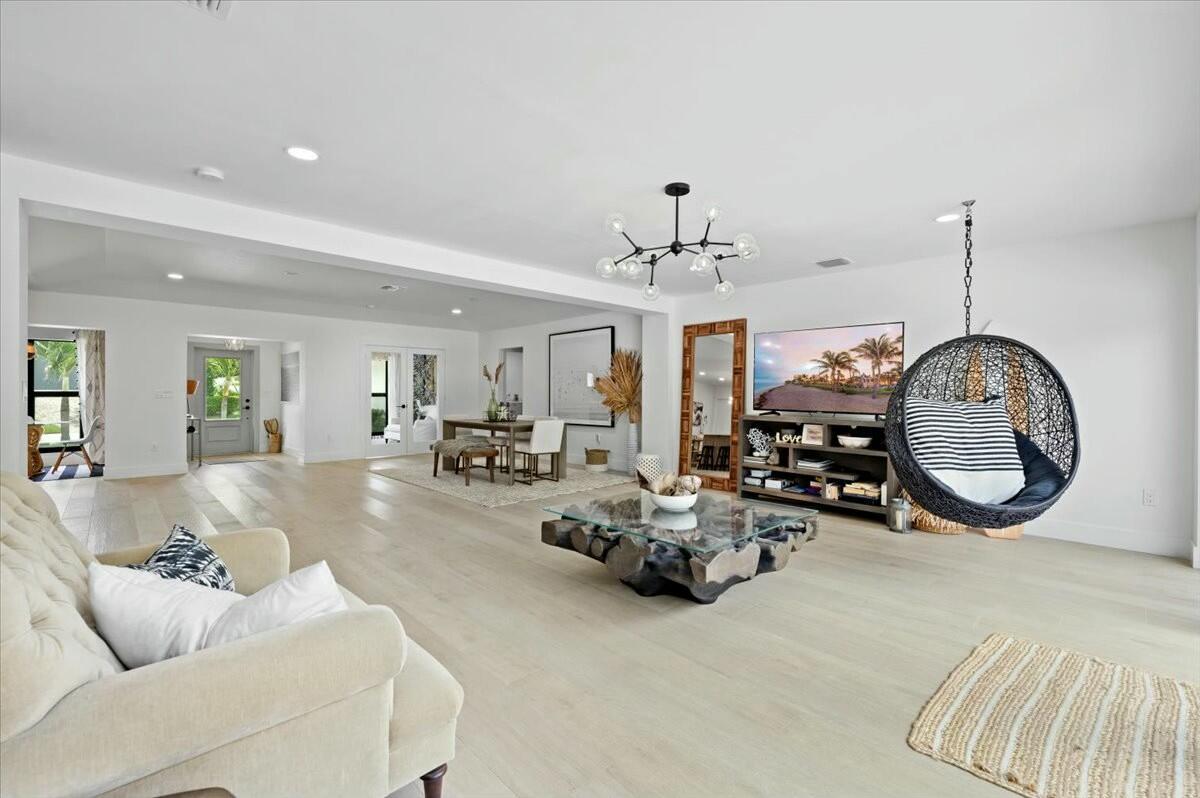 27 Ocean, Jupiter FL 33469